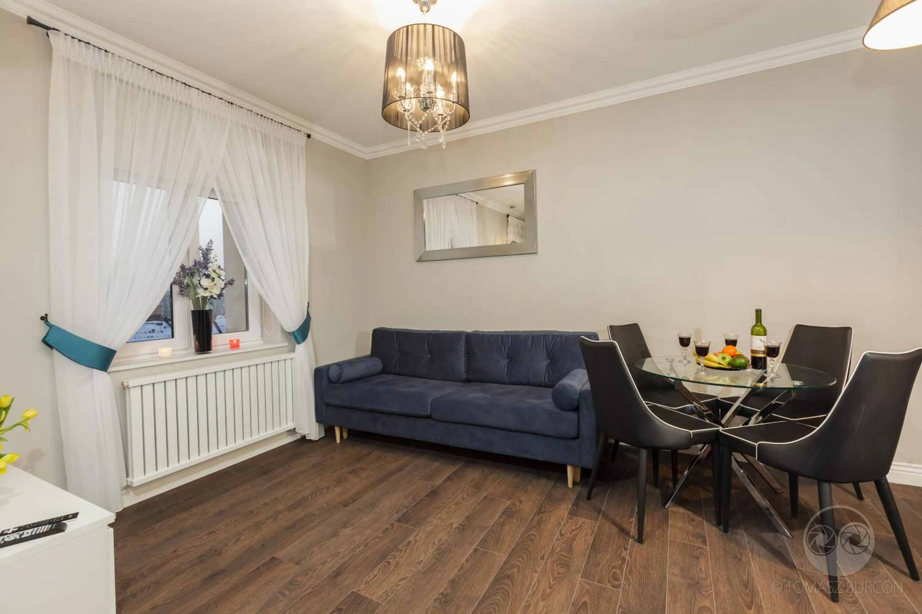 Photo of the whole room in Apartamenty City.