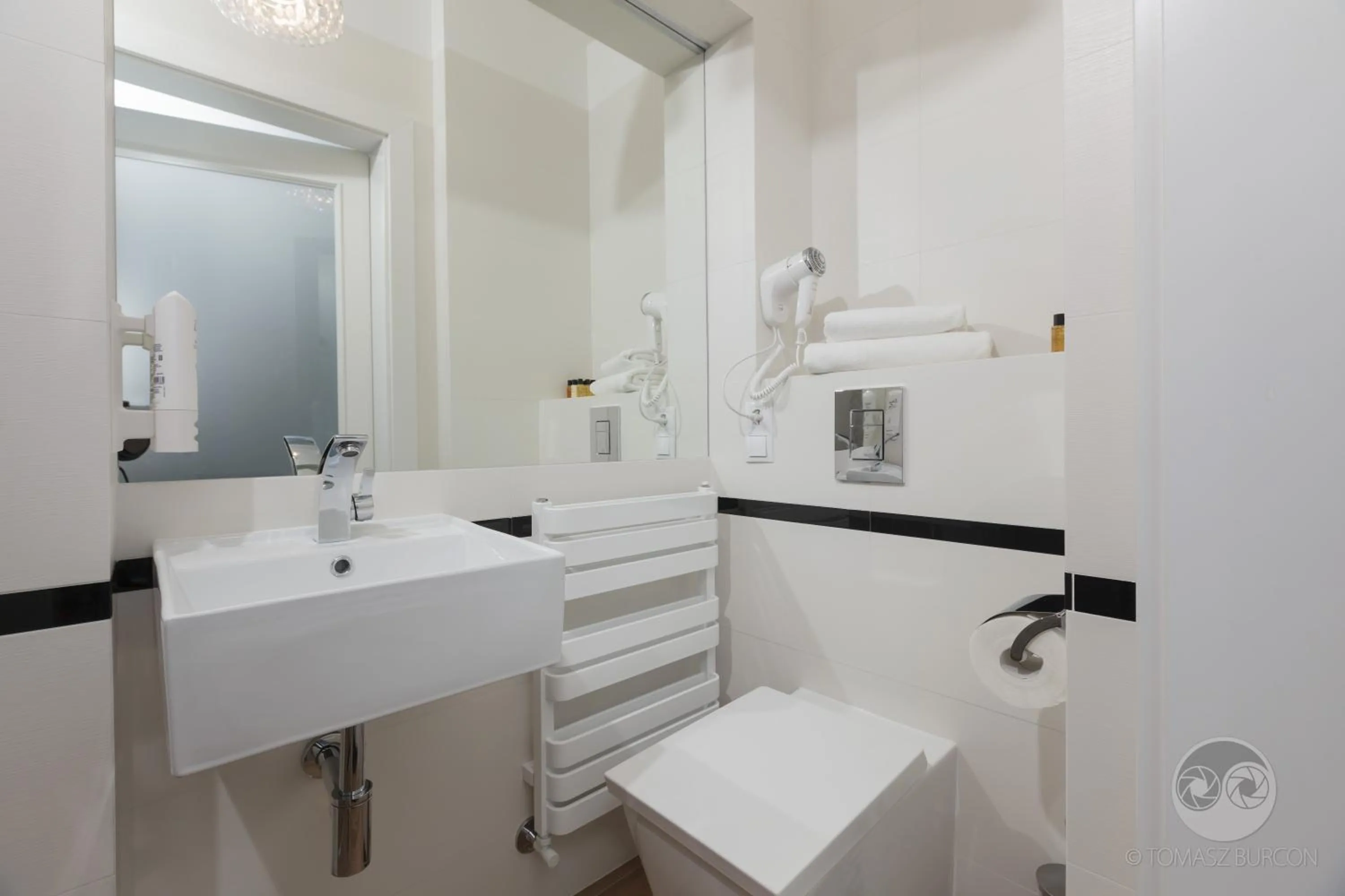 Toilet in Apartamenty City.