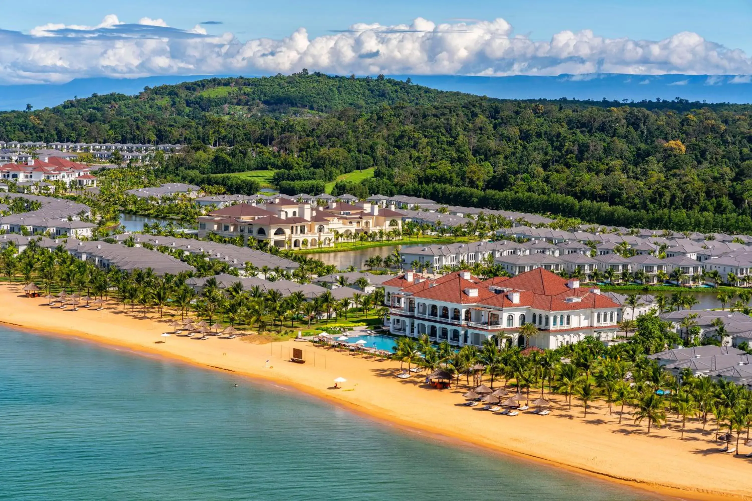 Property building in Melia Vinpearl Phu Quoc Property building in Melia Vinpearl Phu Quoc