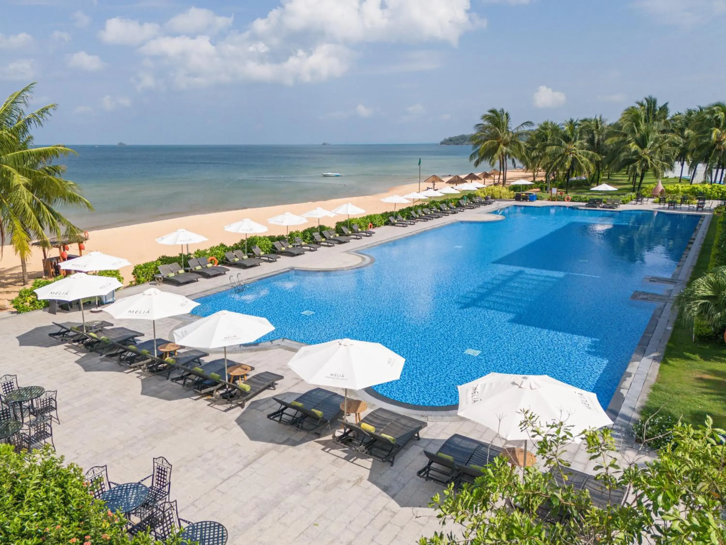 Pool view in Melia Vinpearl Phu Quoc Pool view in Melia Vinpearl Phu Quoc
