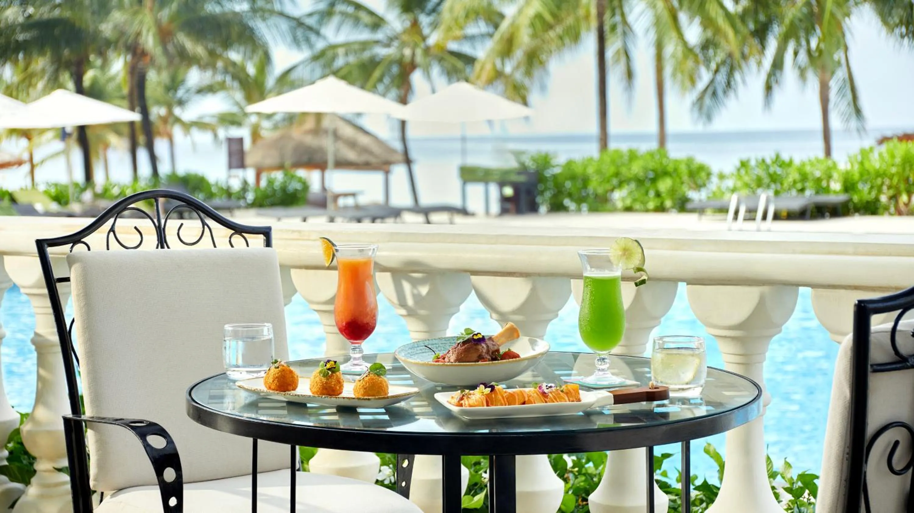 Food and drinks in Melia Vinpearl Phu Quoc