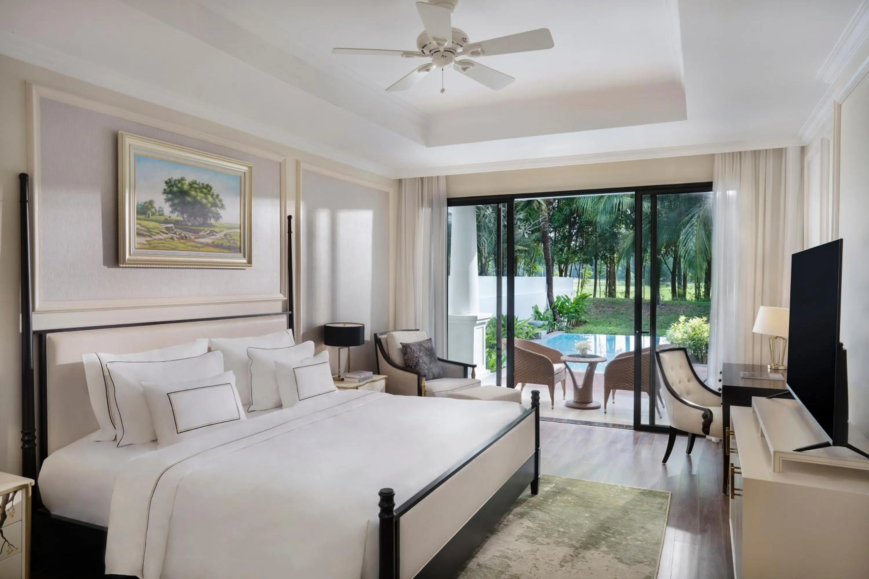 Bedroom, Bed in Melia Vinpearl Phu Quoc