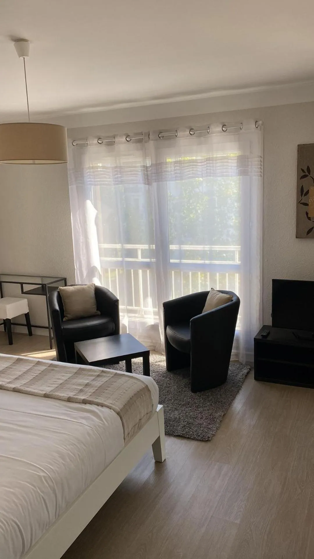 Bedroom, Bed in Appart' Hôtel Fauriel Saint-Etienne Parking privé balcon wifi