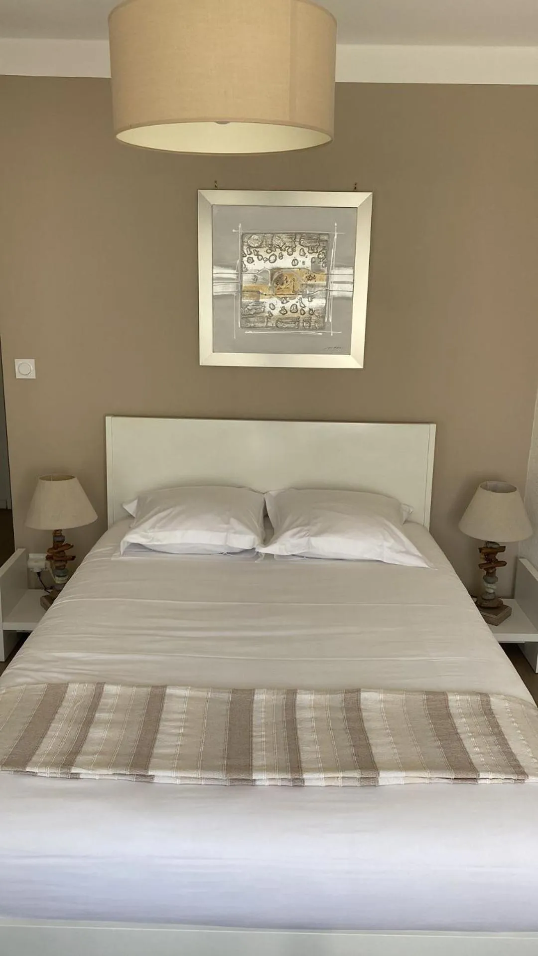 Bedroom, Bed in Appart' Hôtel Fauriel Saint-Etienne Parking privé balcon wifi