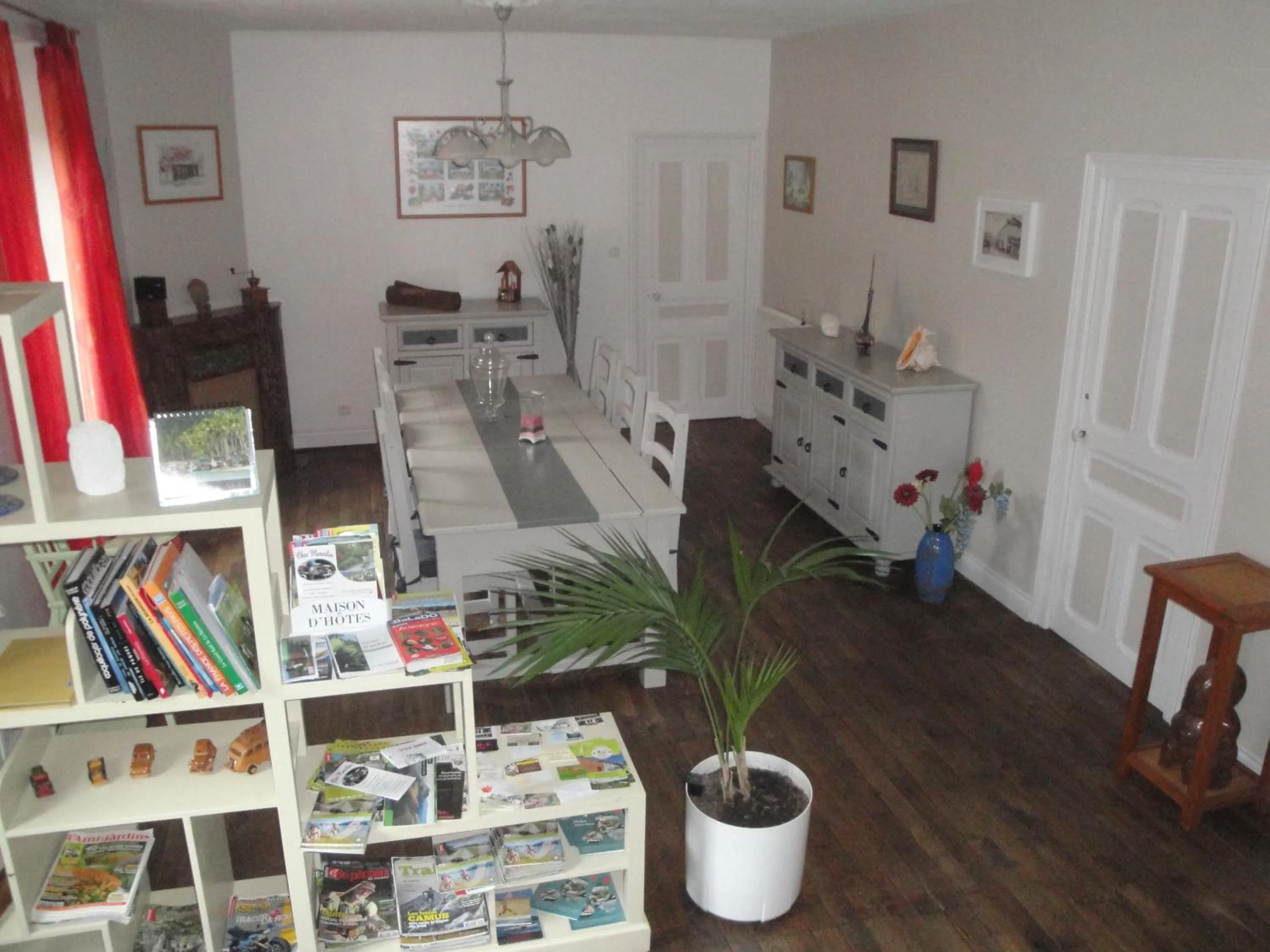 Dining area in Le Relais des Capucines