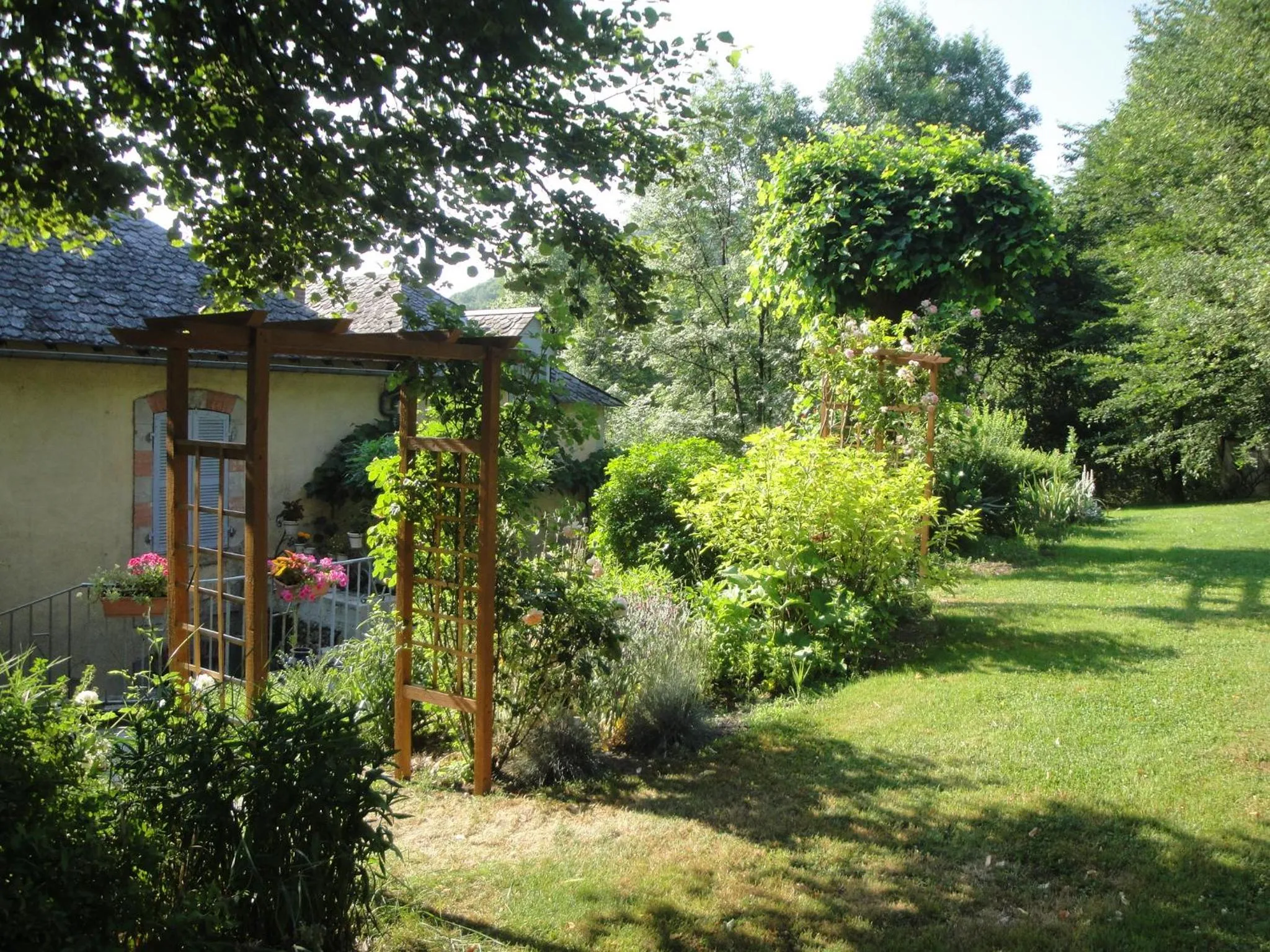 Garden in Le Relais des Capucines