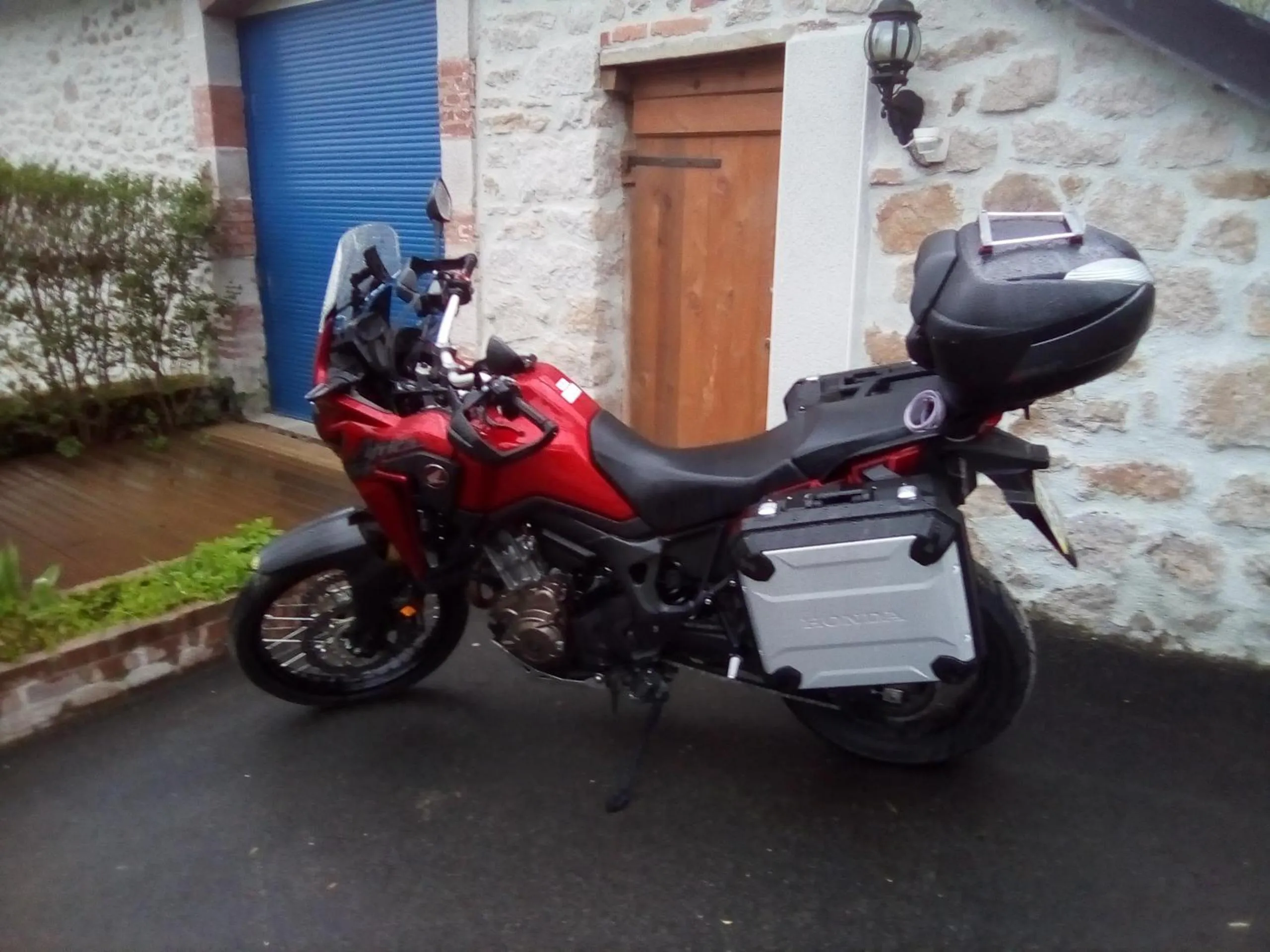 group of guests in Le Relais des Capucines