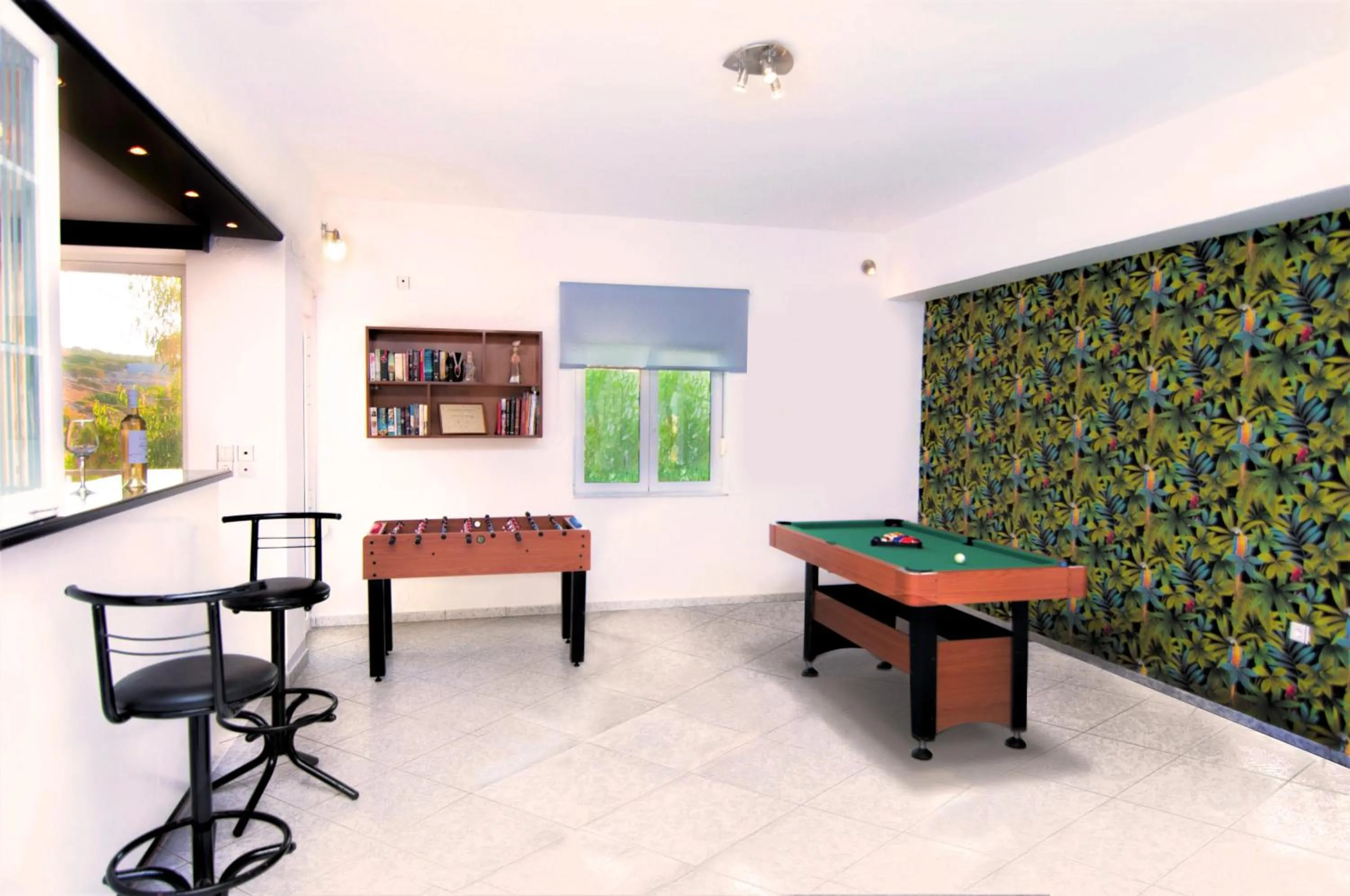 Billiard in Villa Sea View