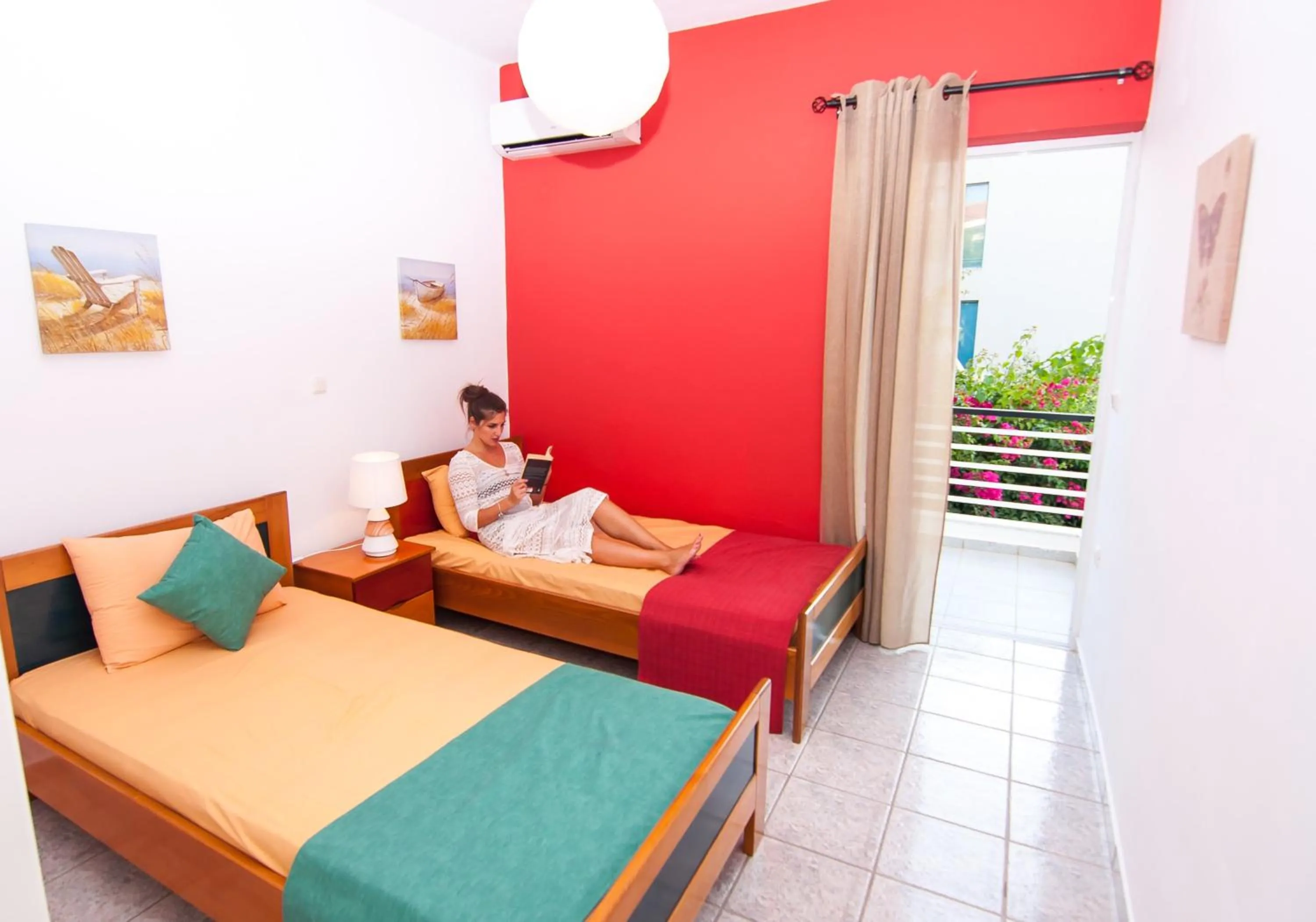 Photo of the whole room, Bed in Villa Sea View
