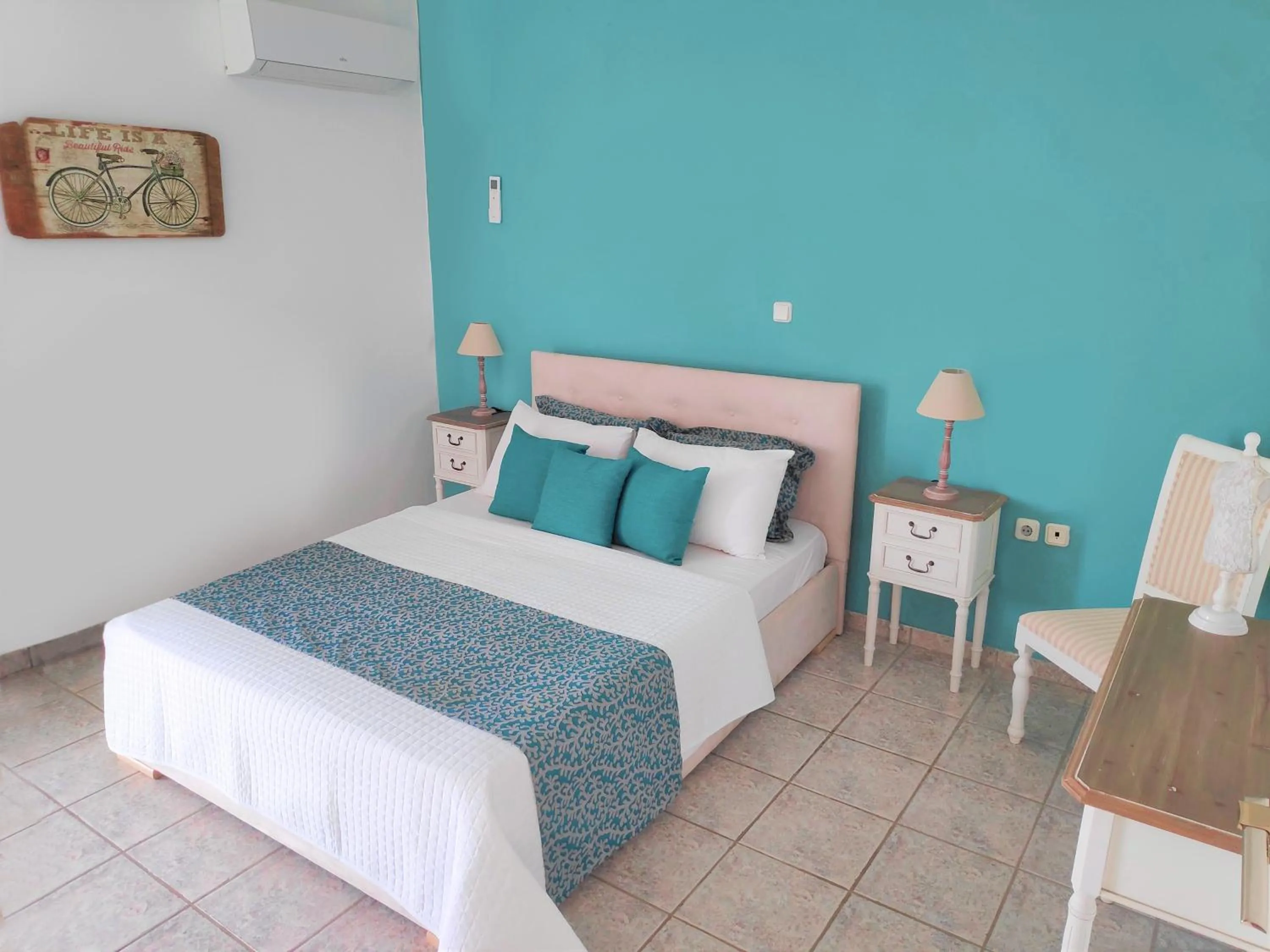 Bedroom, Bed in Villa Sea View