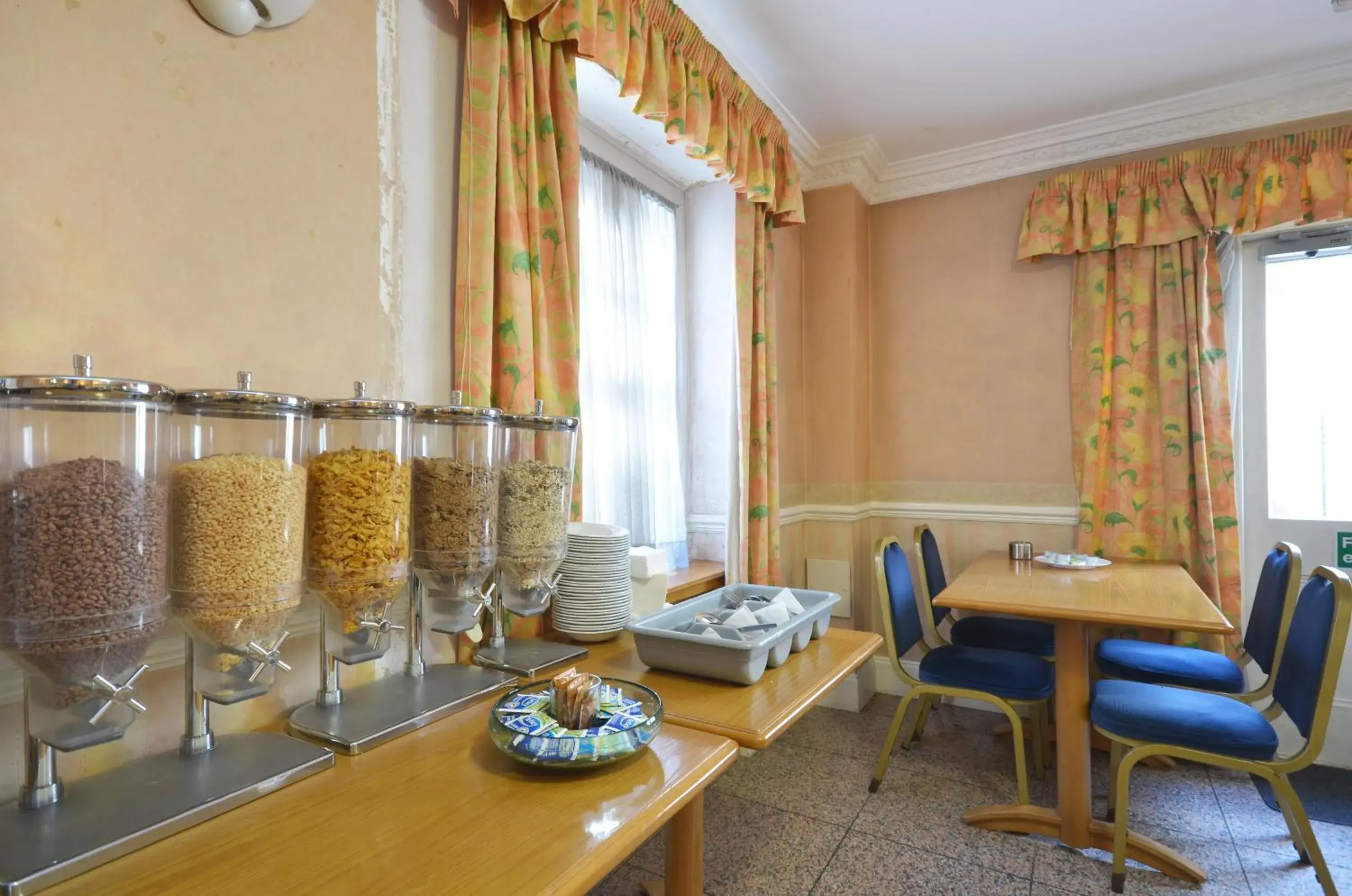 Restaurant/places to eat in Seymour Hotel Restaurant/places to eat in Seymour Hotel