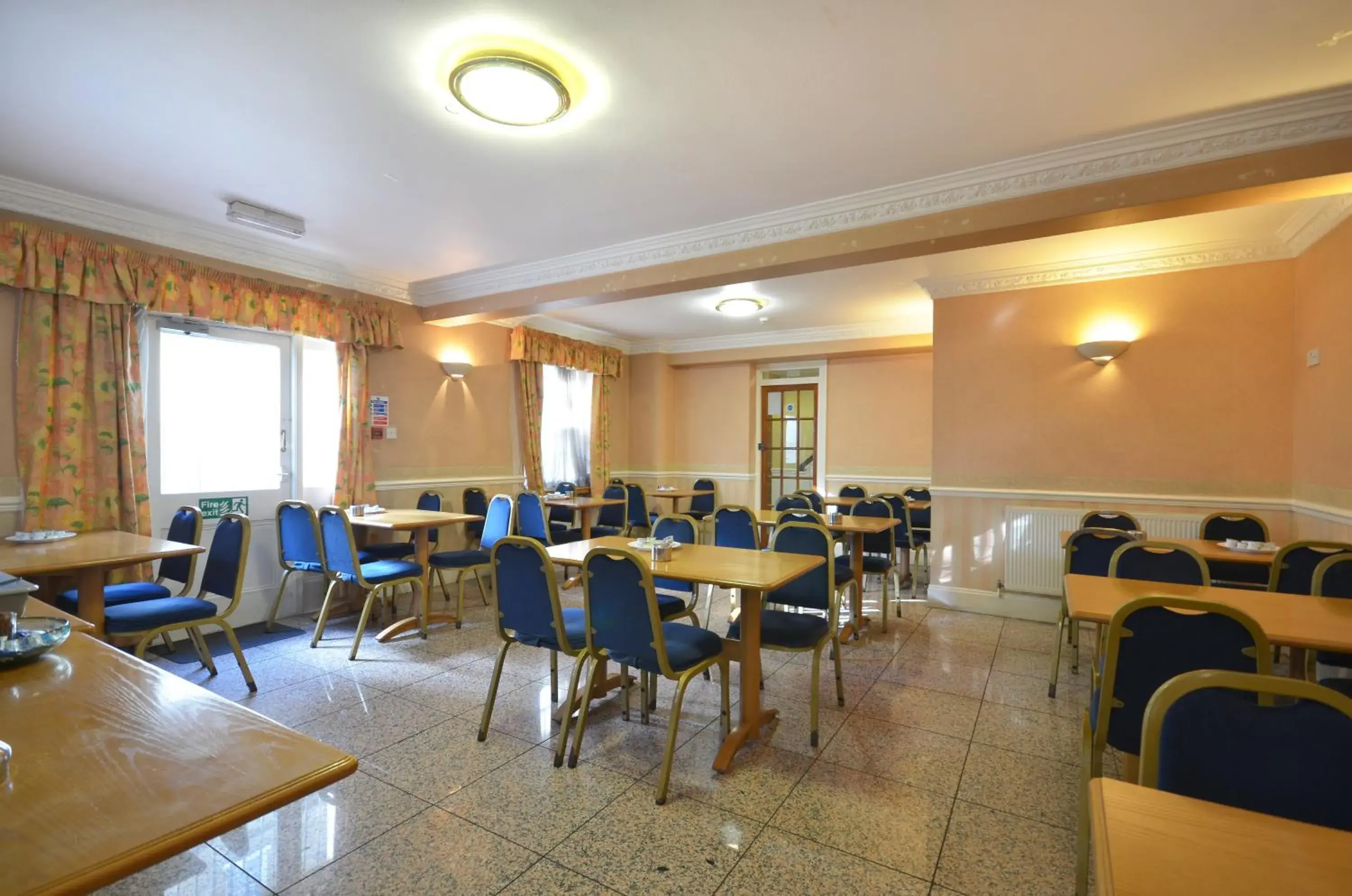 Restaurant/places to eat in Seymour Hotel Restaurant/places to eat in Seymour Hotel