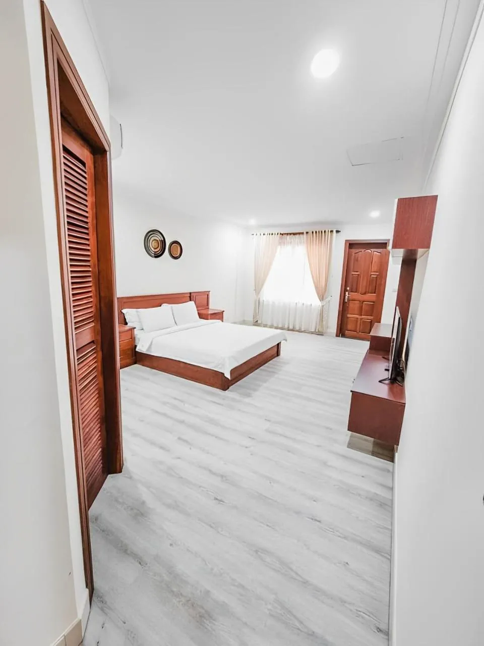 Bed in HAMPTONS Apartments