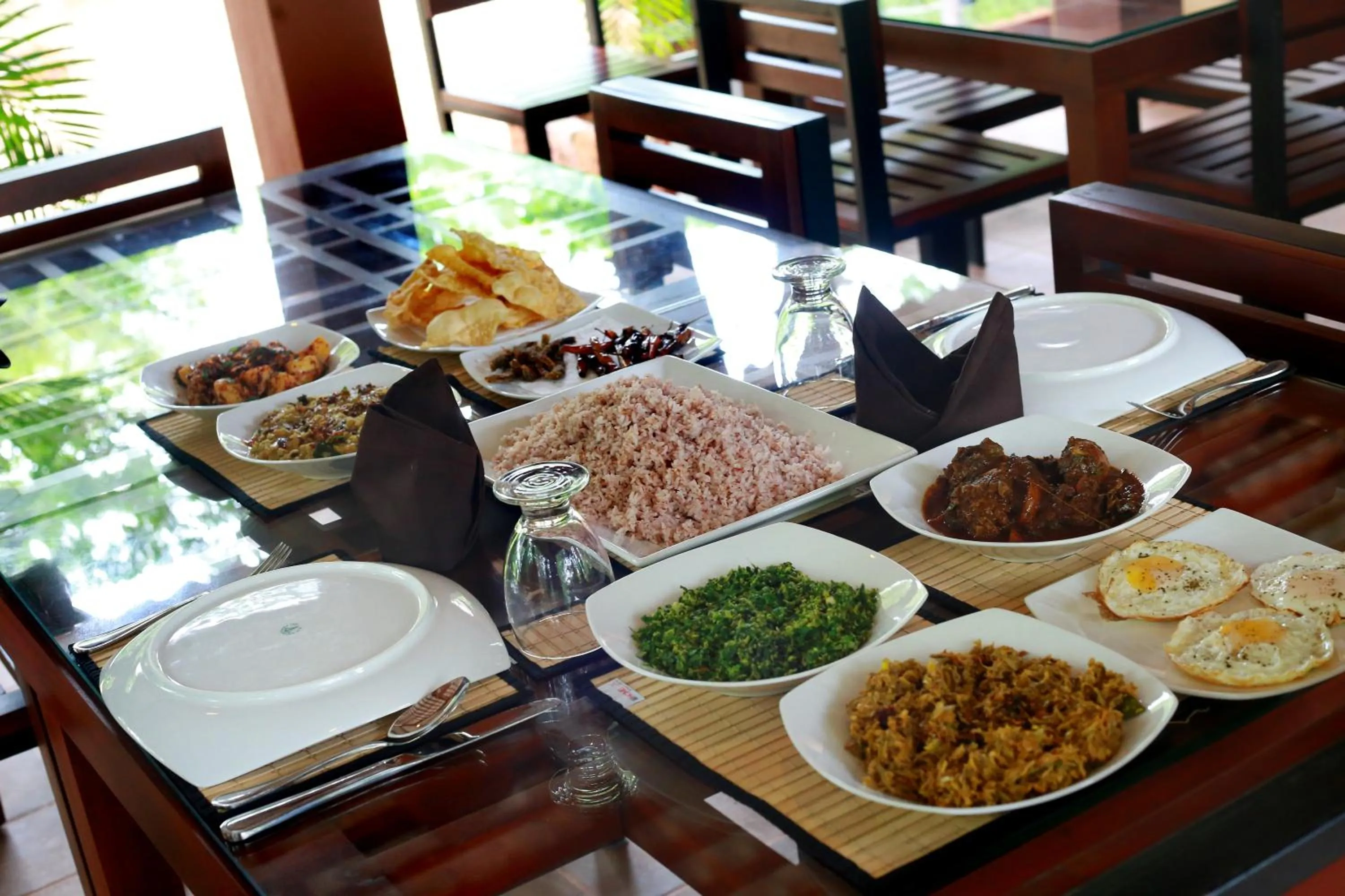 Asian breakfast in Safari Lodge Yala