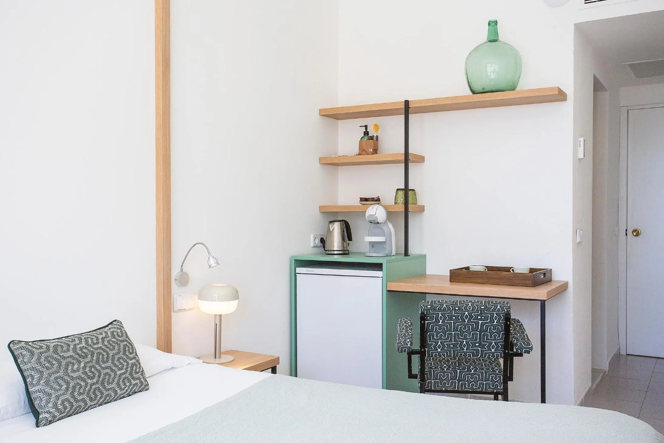 Photo of the whole room, Bed in Villa Miel