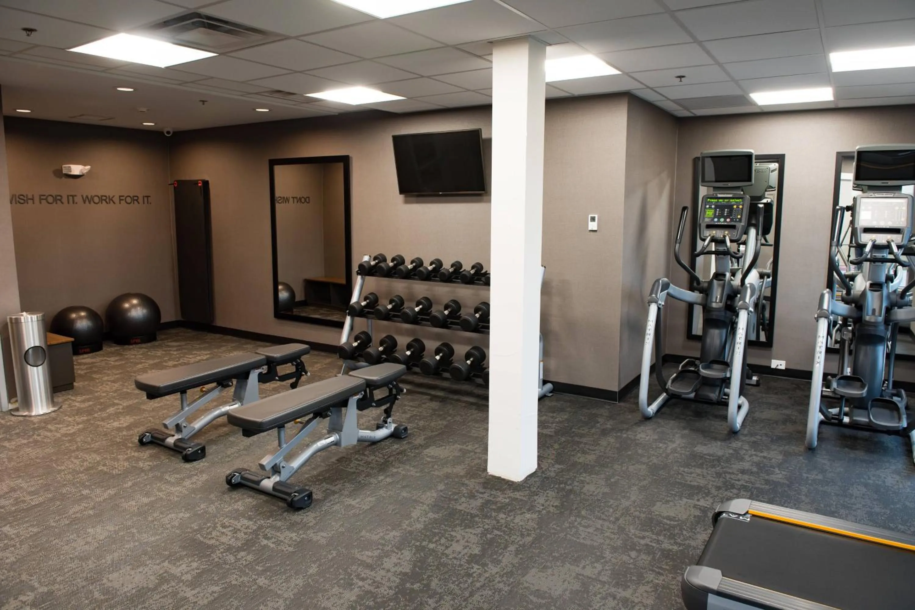 Fitness centre/facilities in Fairfield Inn & Suites by Marriott Anderson