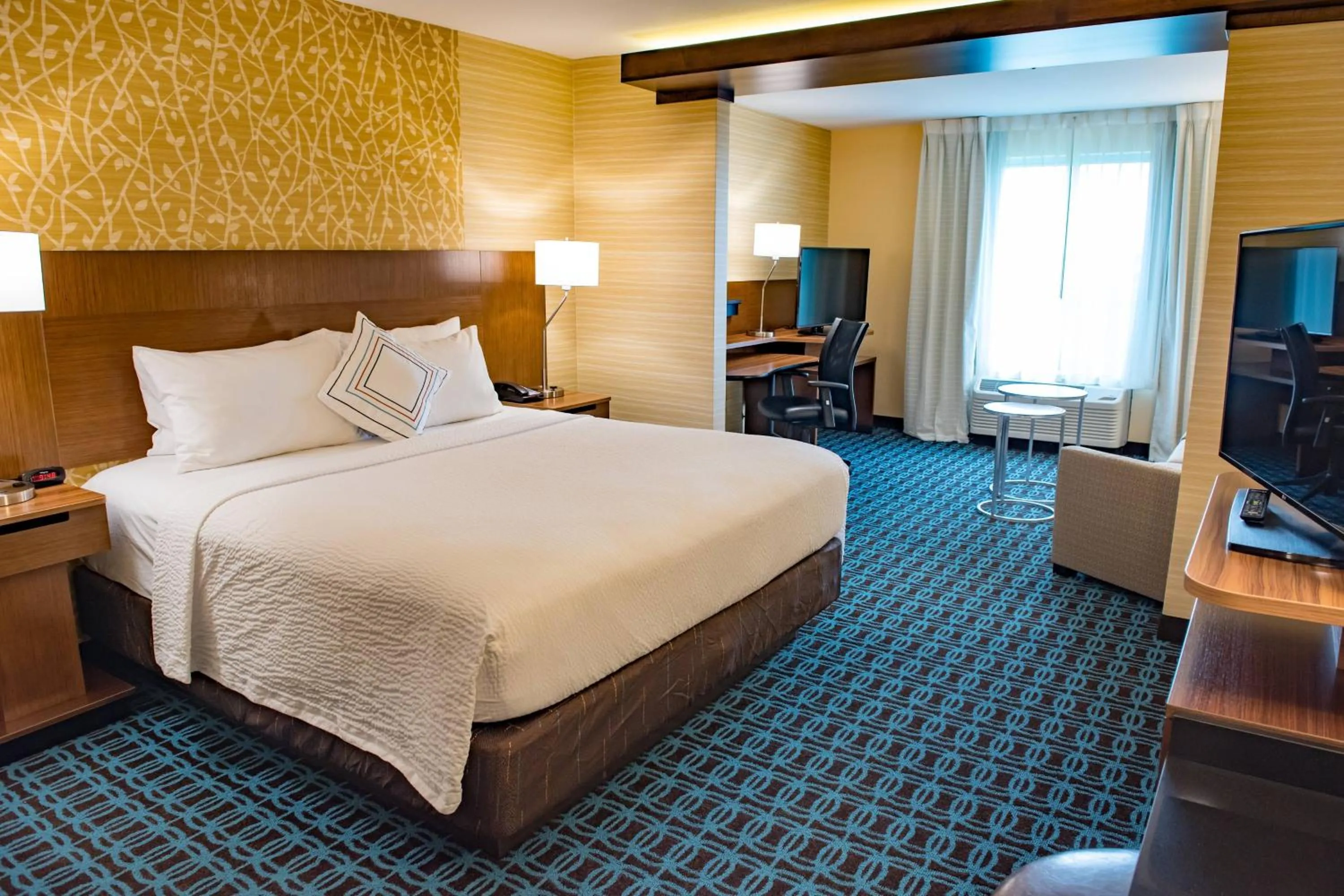 Bedroom, Bed in Fairfield Inn & Suites by Marriott Anderson