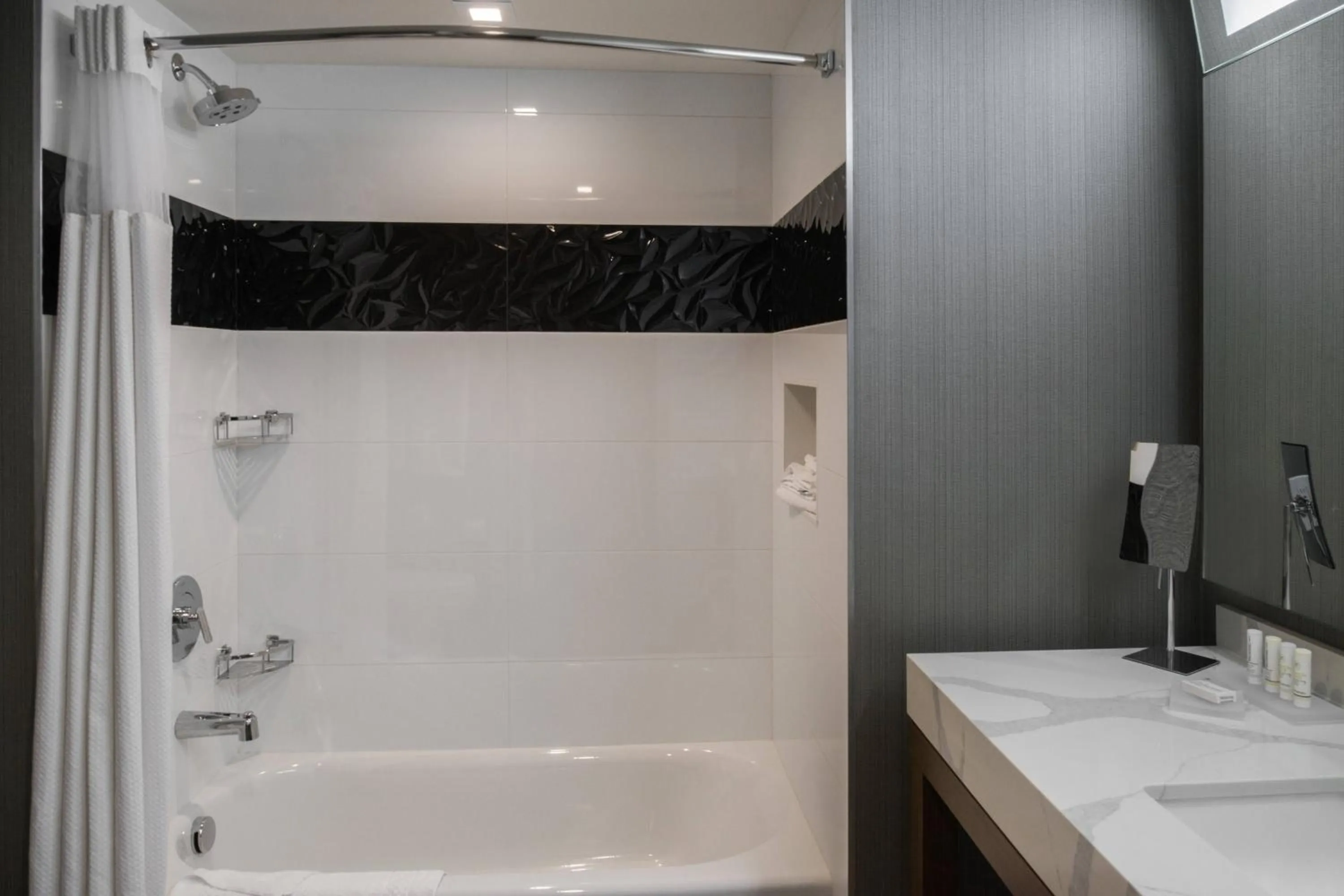 Bathroom in Courtyard by Marriott Temecula Murrieta