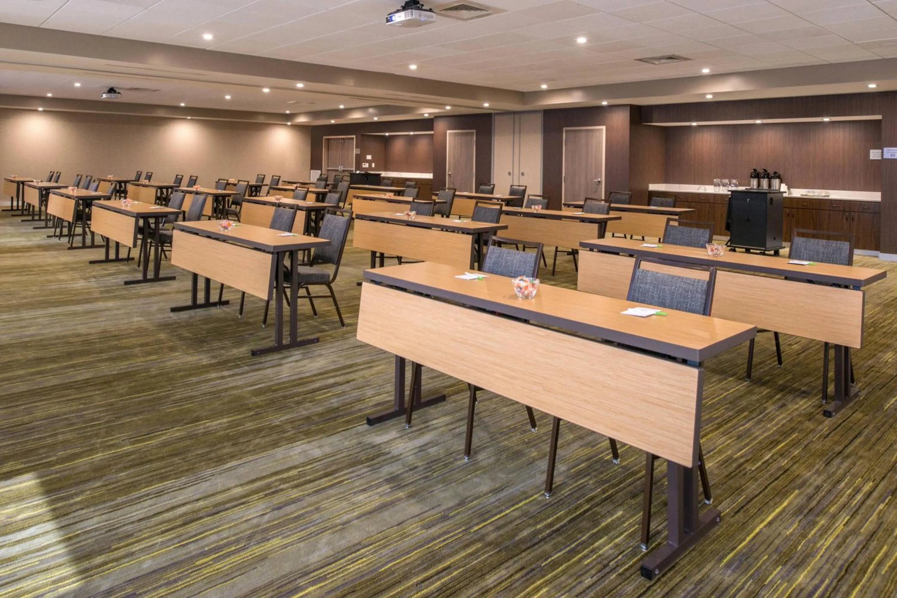 Meeting/conference room in Courtyard by Marriott Temecula Murrieta