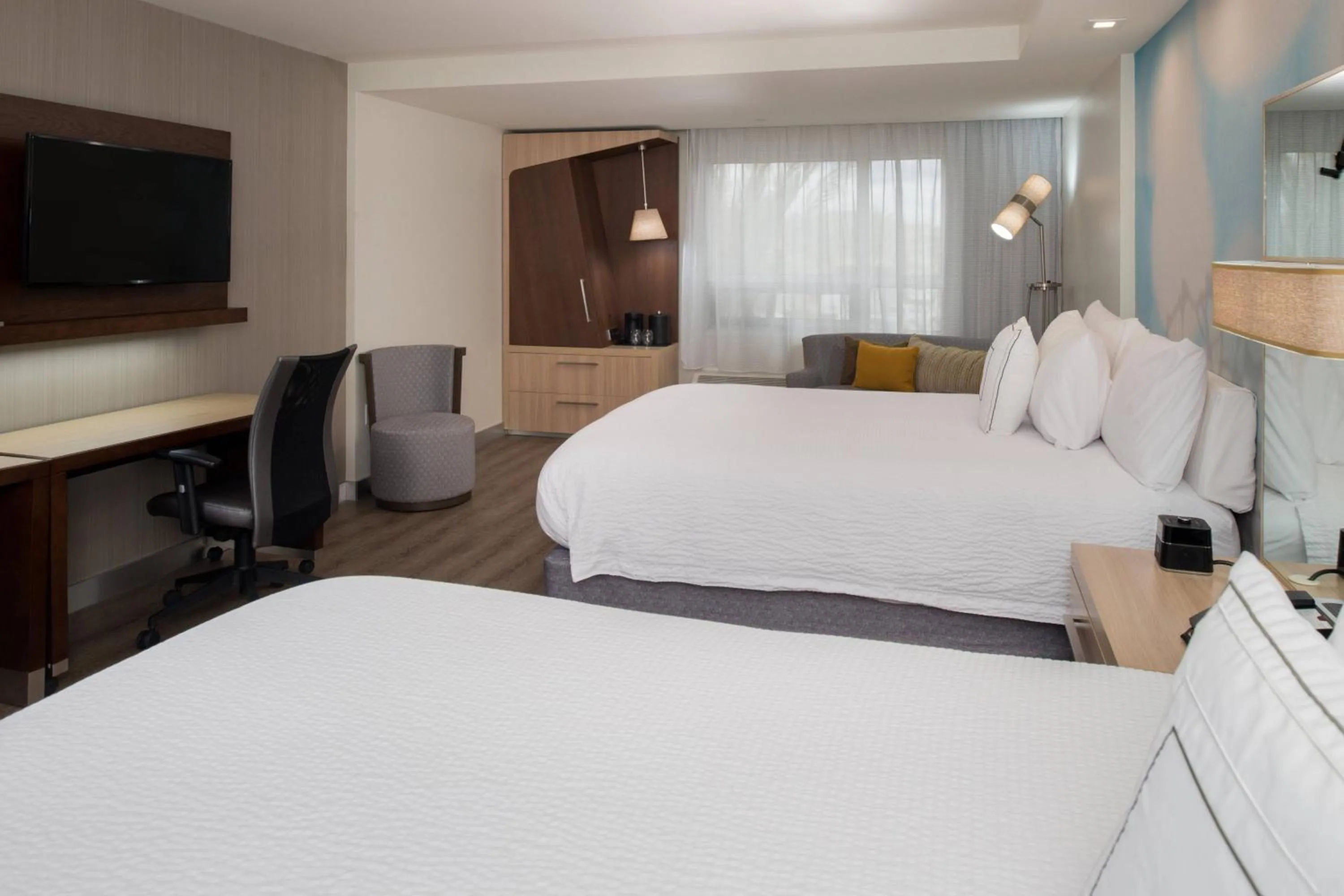 Photo of the whole room, Bed in Courtyard by Marriott Temecula Murrieta