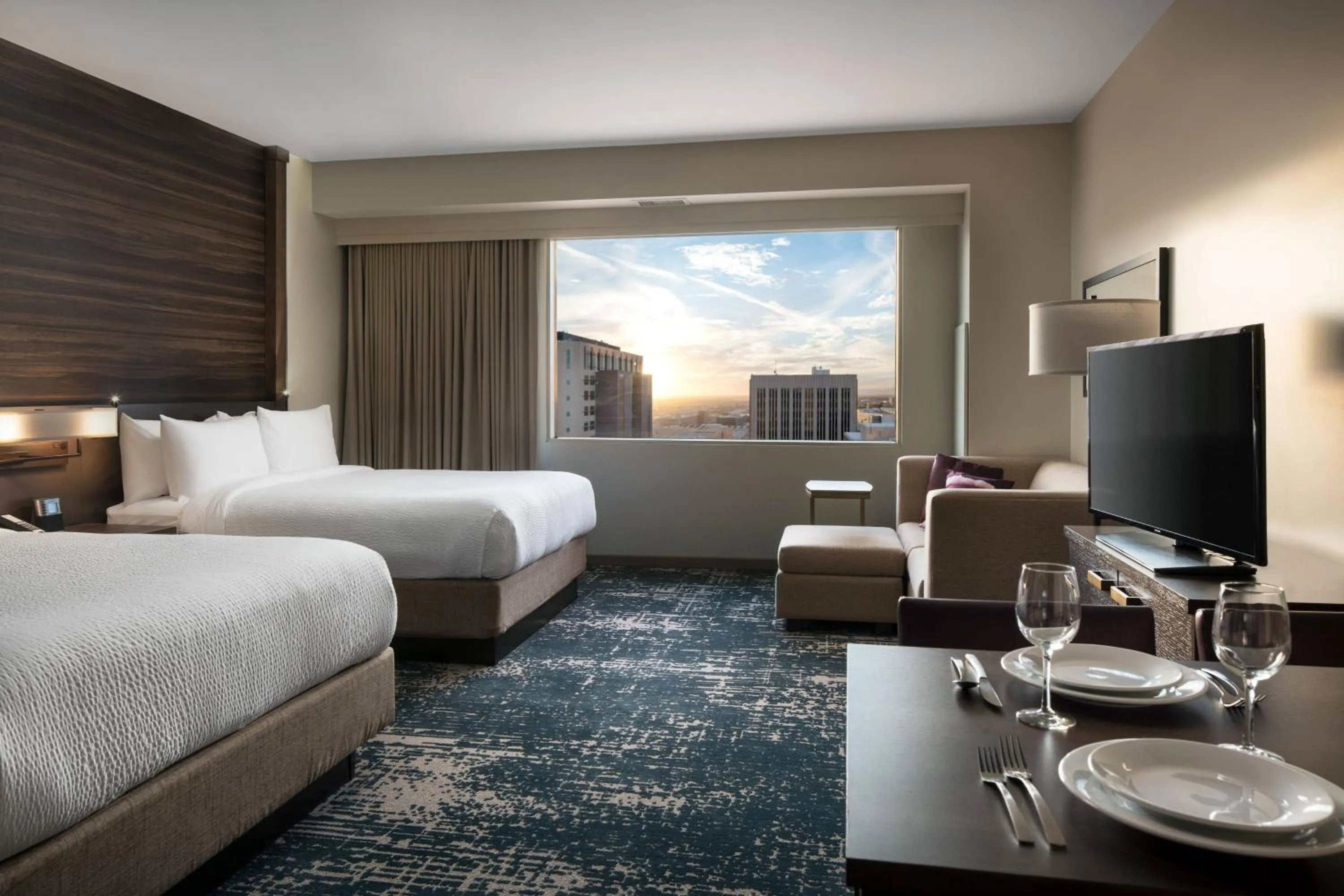 Bedroom, Bed in Residence Inn by Marriott Phoenix Downtown