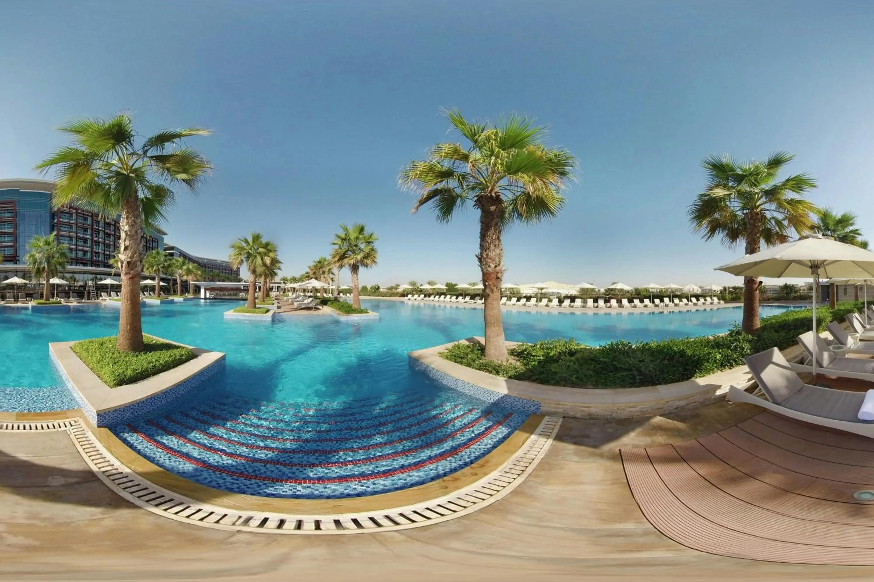 Swimming pool in Marriott Hotel Al Forsan, Abu Dhabi