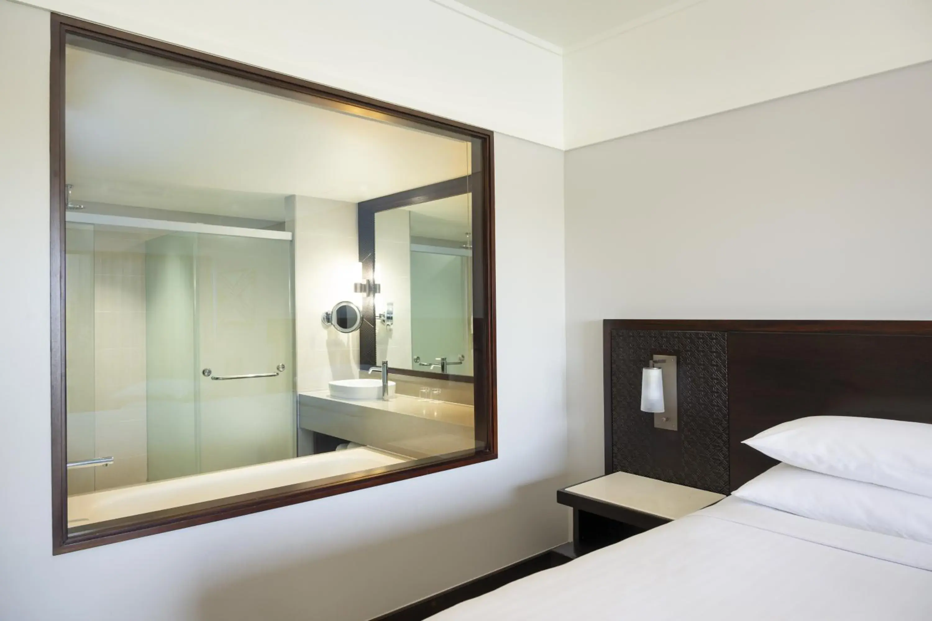 Guest room, 2 Doubles, Lagoon View in Fiji Marriott Resort Momi Bay Guest room, 2 Doubles, Lagoon View in Fiji Marriott Resort Momi Bay