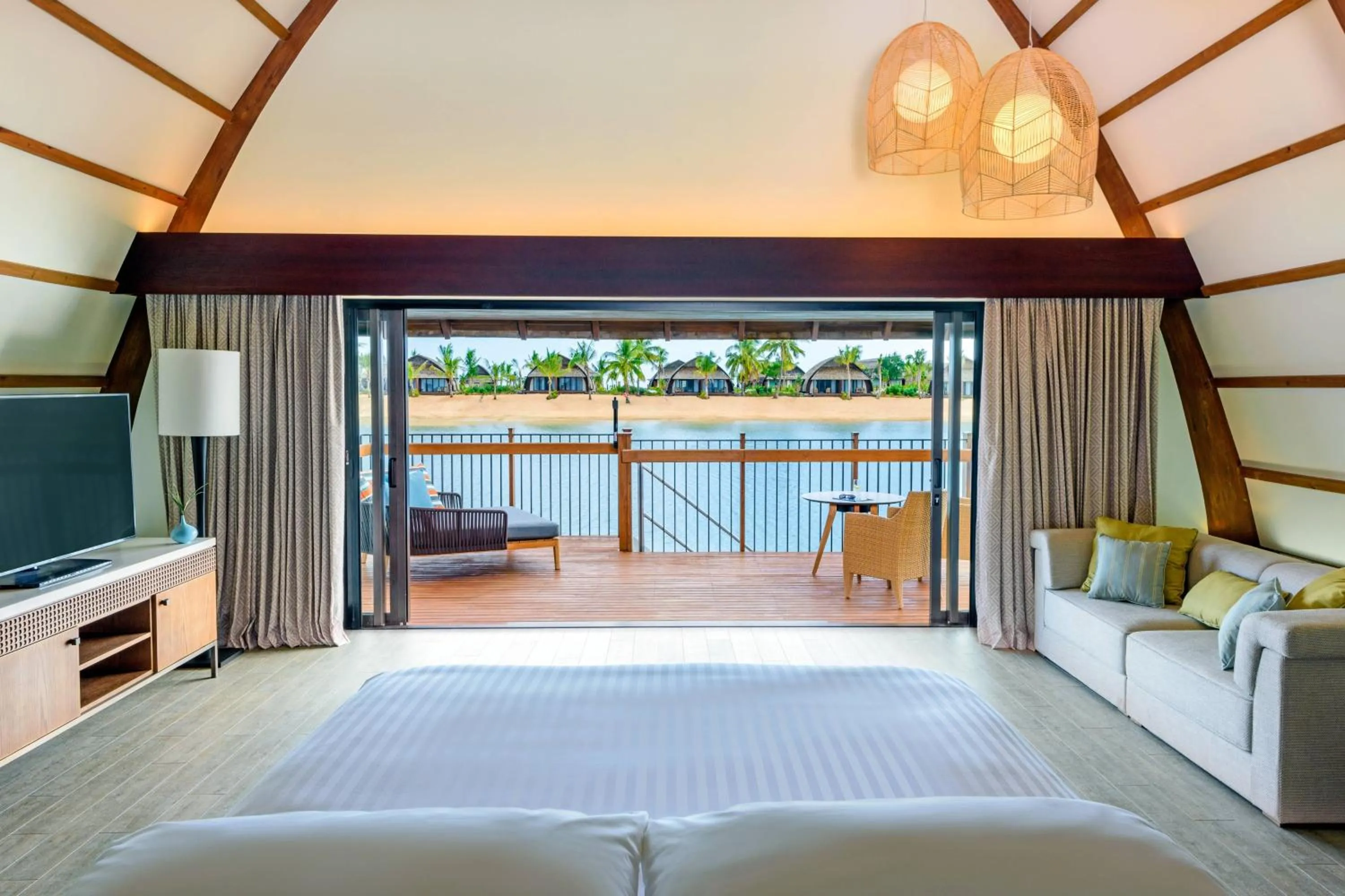 Bedroom, Bed in Fiji Marriott Resort Momi Bay