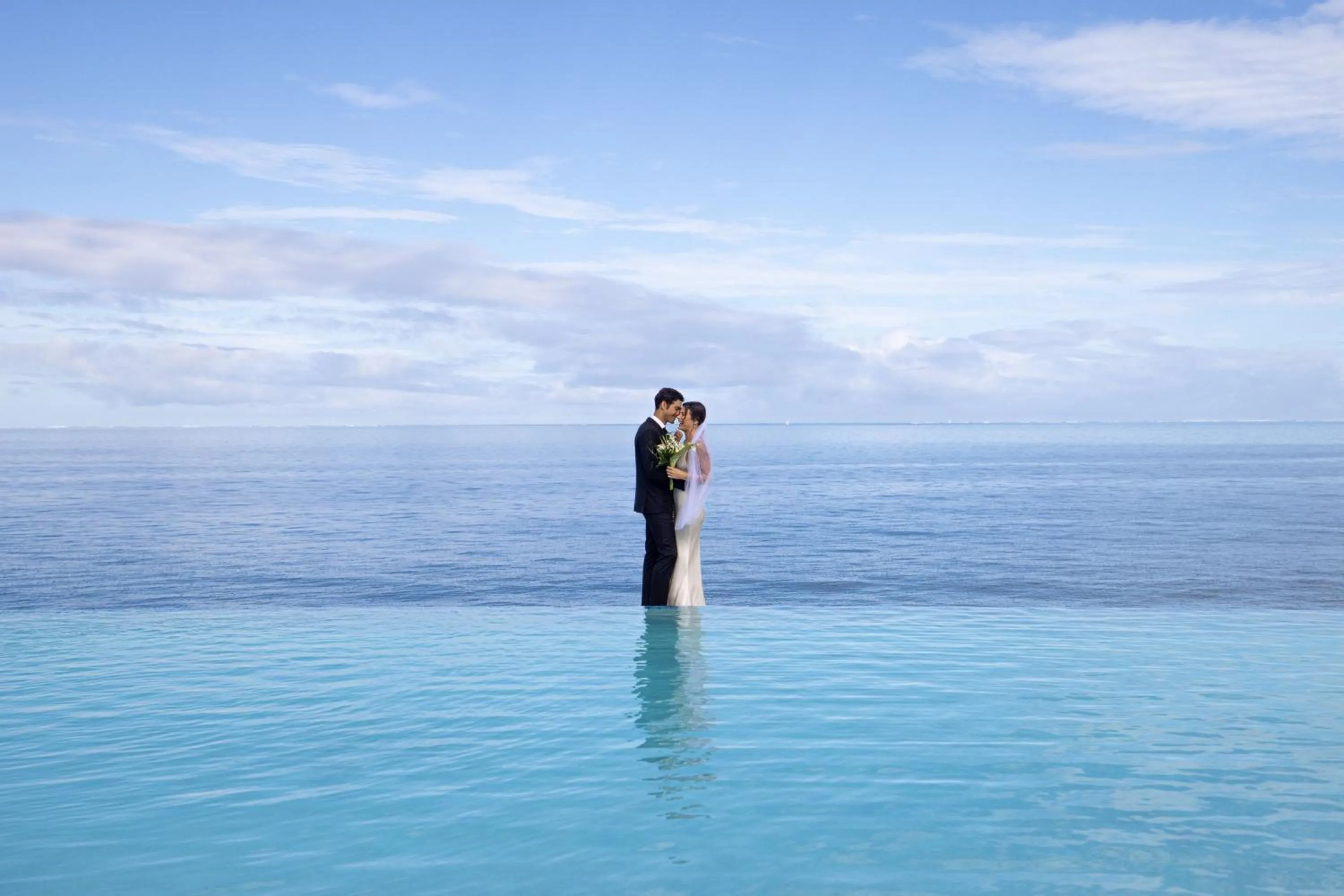 Swimming pool in Fiji Marriott Resort Momi Bay