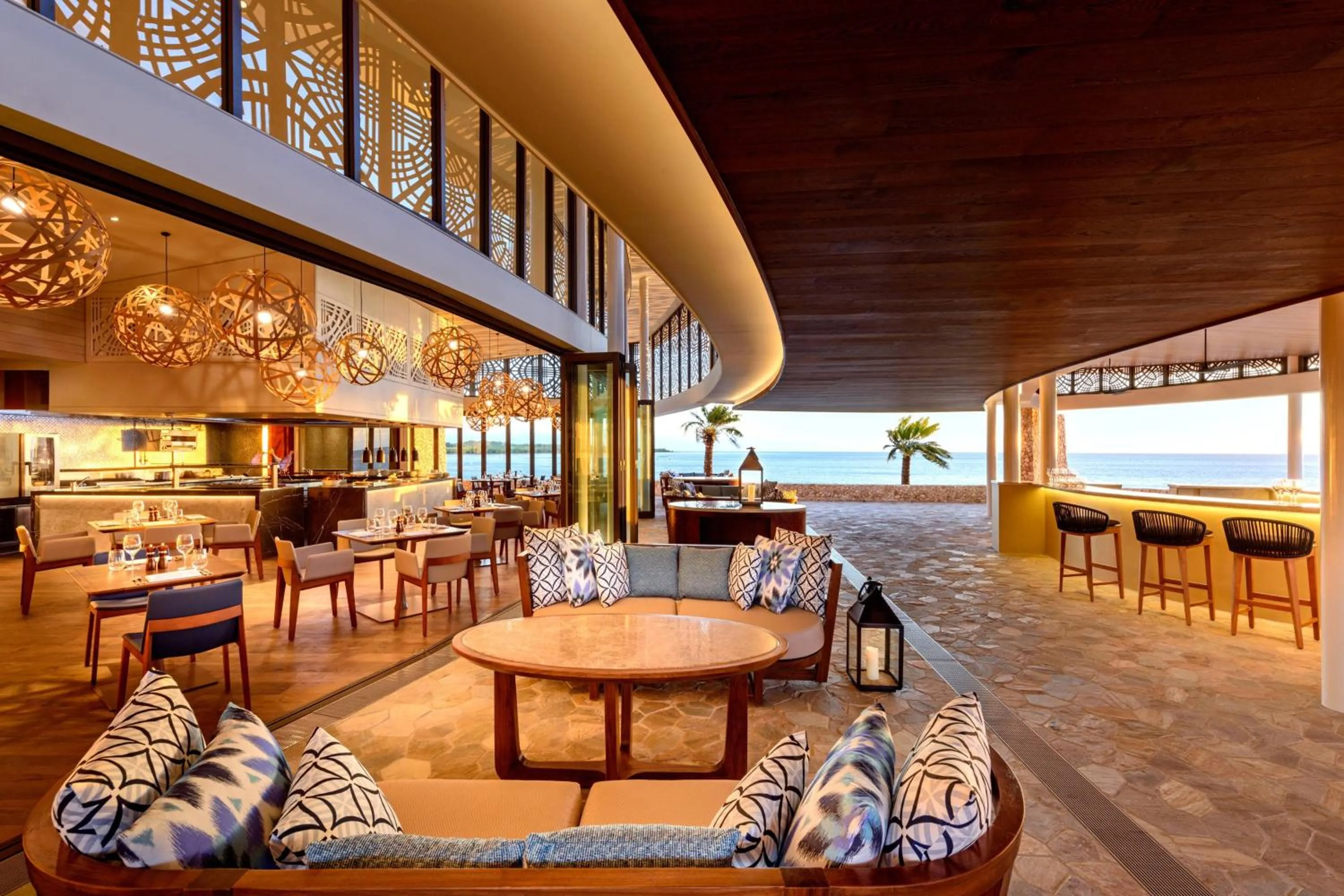 Lounge or bar in Fiji Marriott Resort Momi Bay