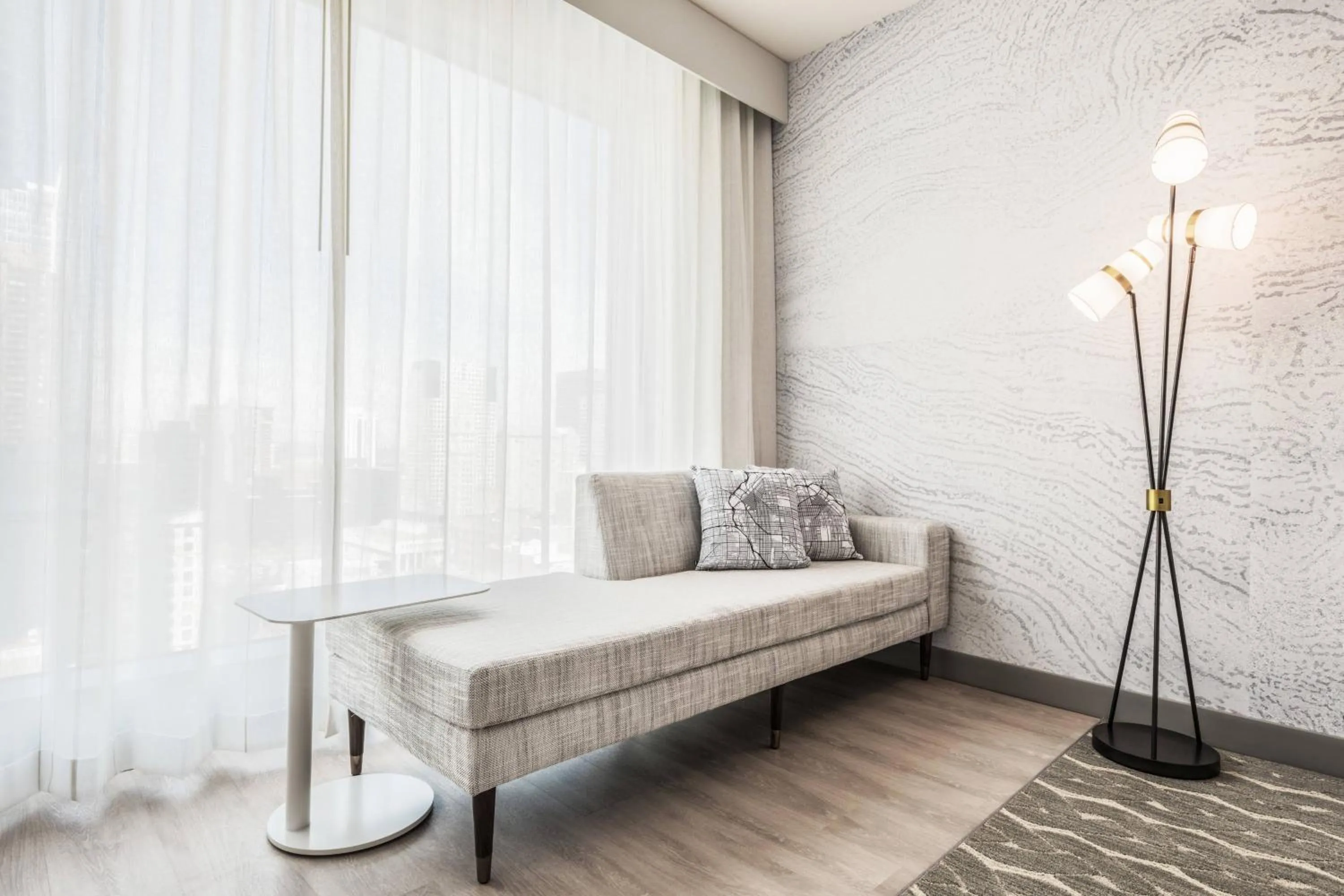 Photo of the whole room in Le Meridien Denver Downtown