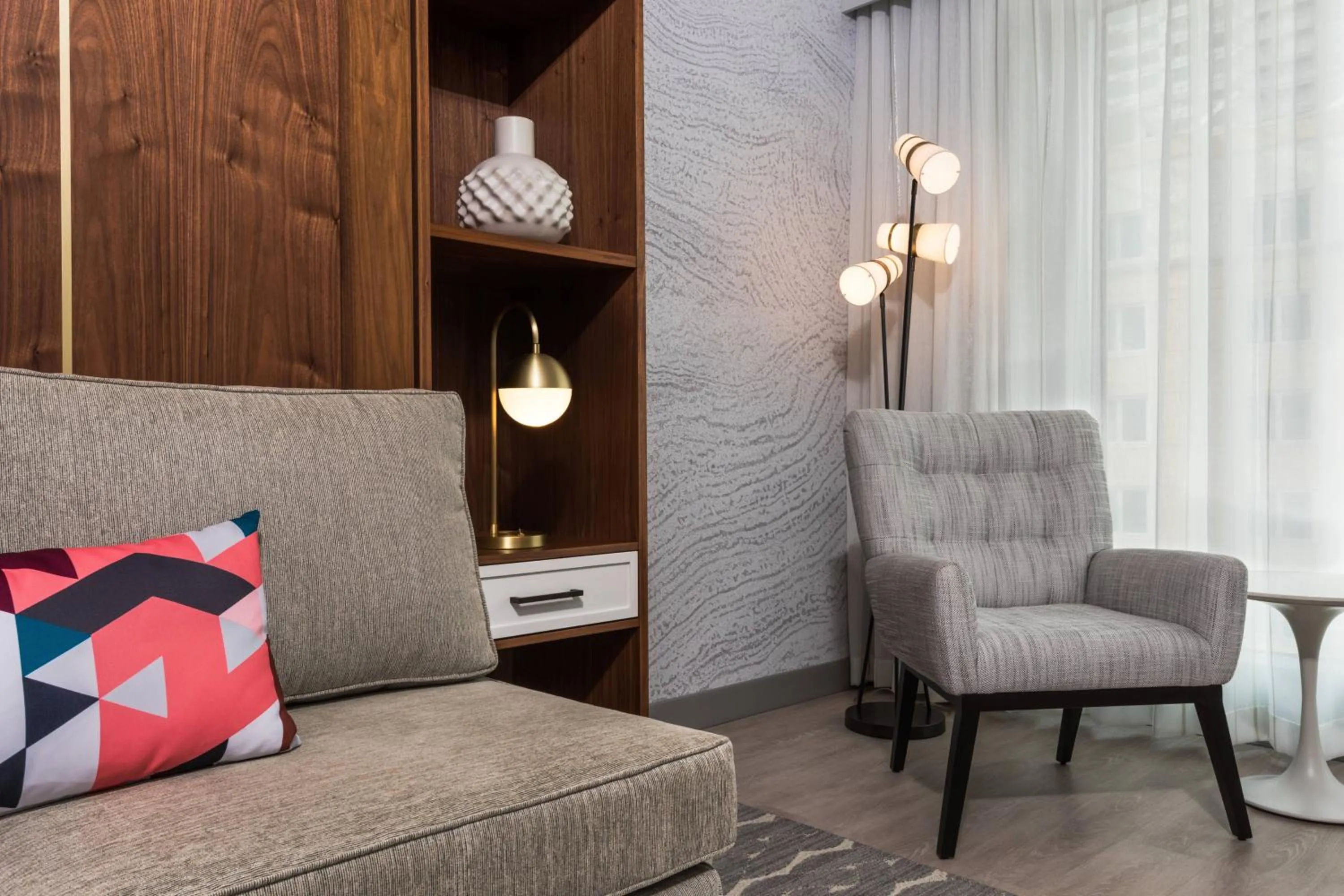 Photo of the whole room in Le Meridien Denver Downtown