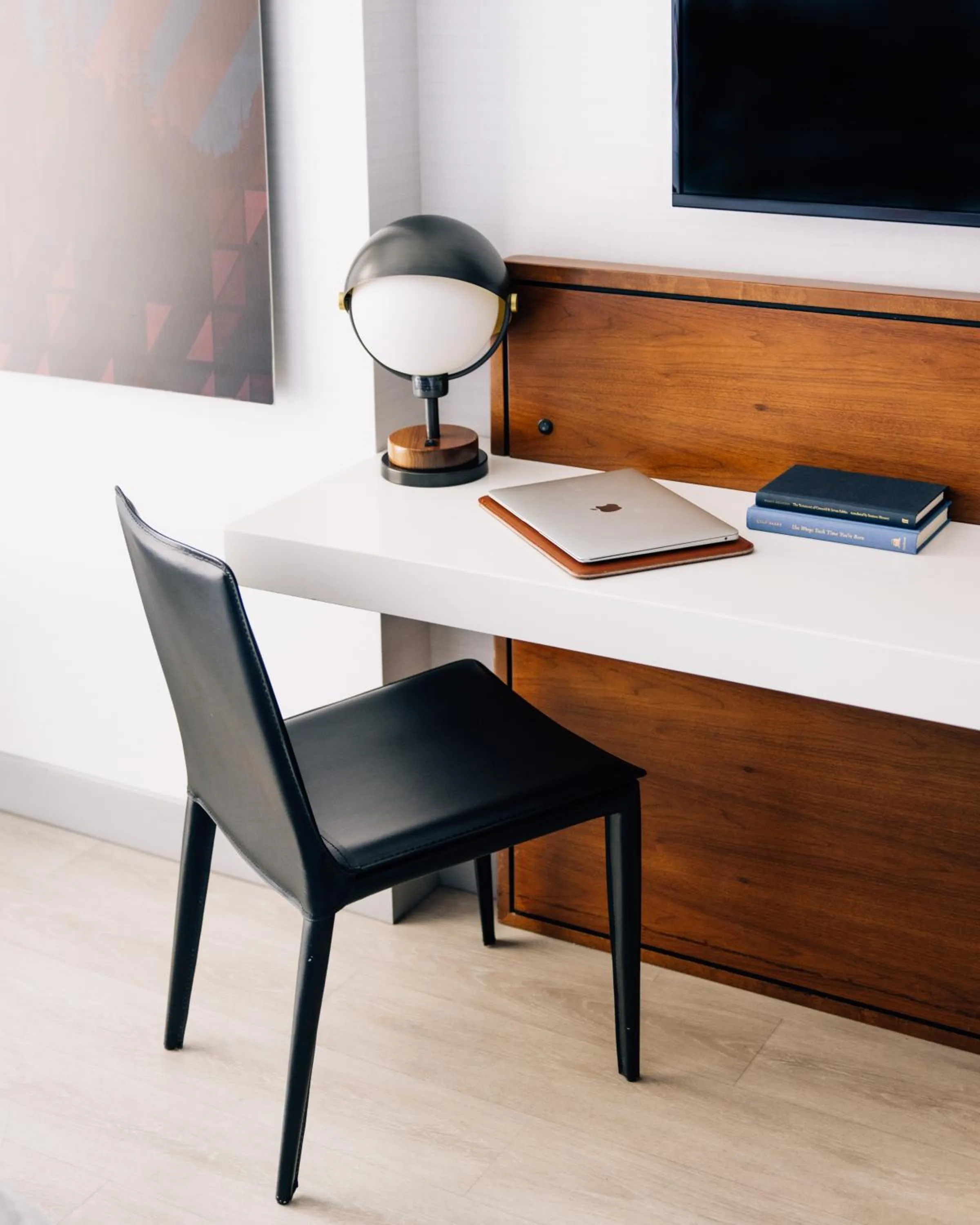 Seating area in Le Meridien Denver Downtown