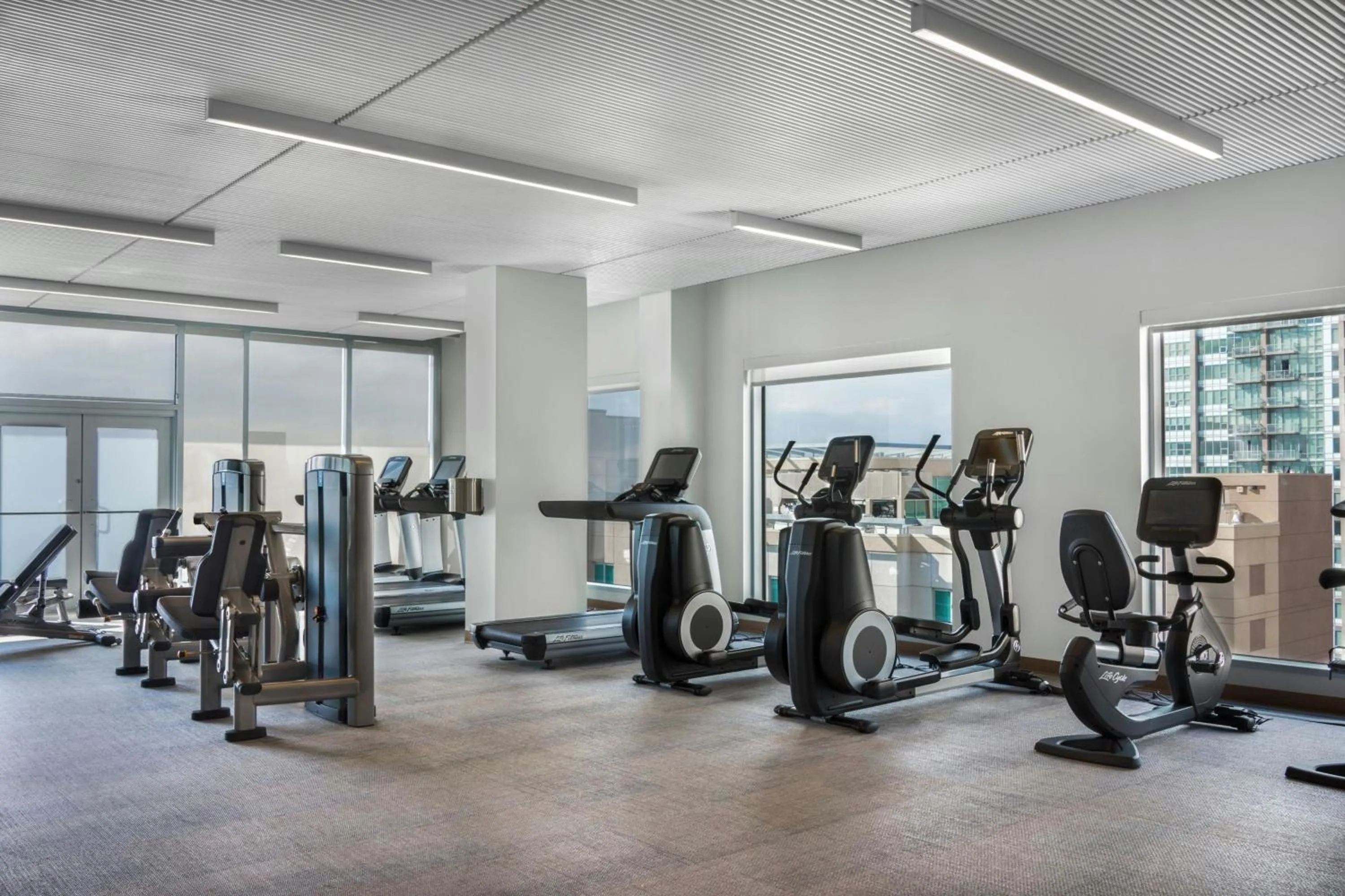 Fitness centre/facilities in Le Meridien Denver Downtown