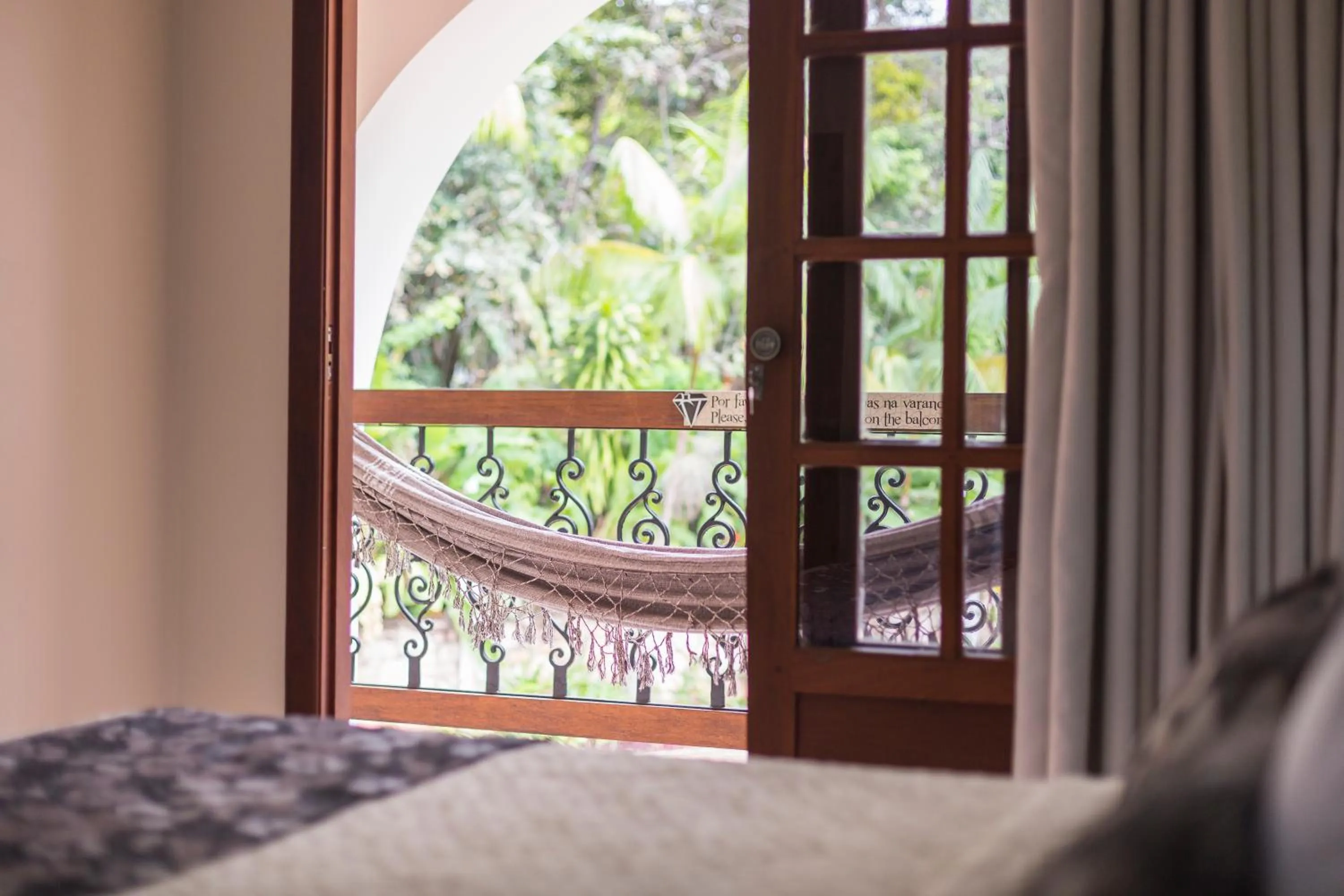 Balcony/Terrace, Bed in Terra dos Diamantes Hotel