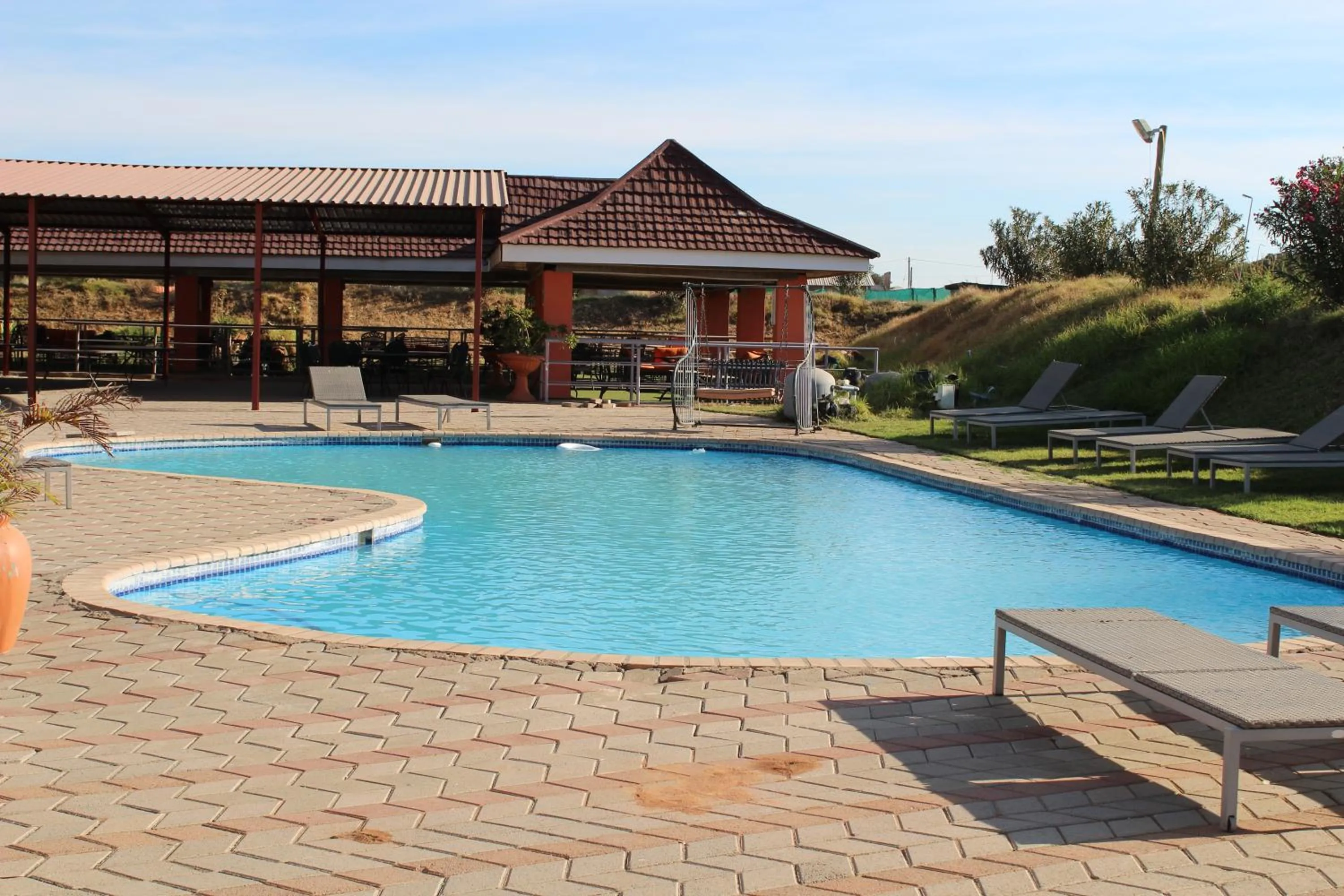 Swimming pool in Tlotlo Hotel & Conference Centre