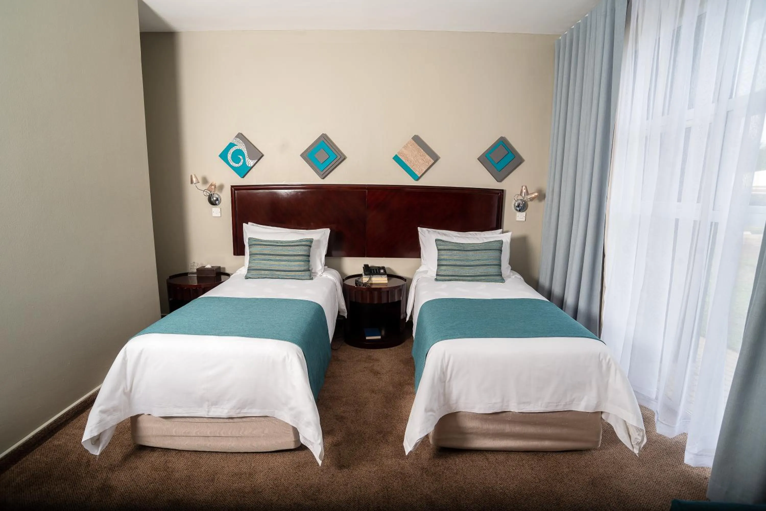 Bed in Tlotlo Hotel & Conference Centre