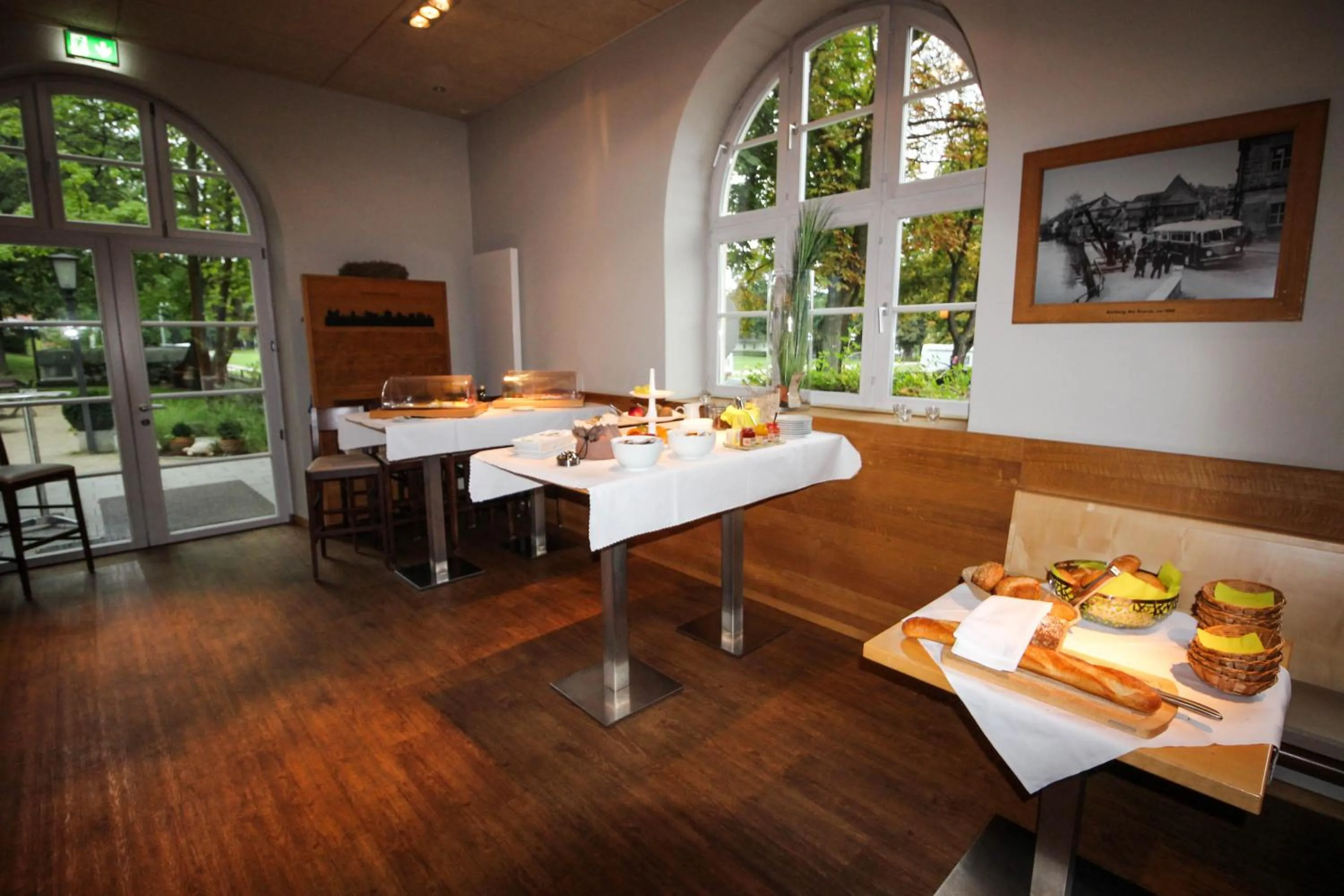 Buffet breakfast in Volkspark Hotel