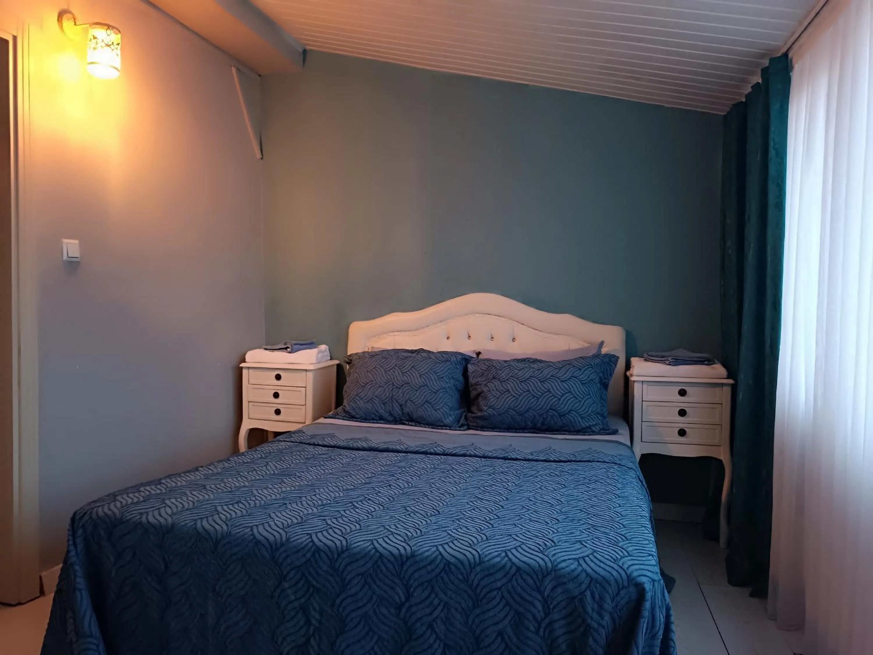 Bed in Samlife Apart