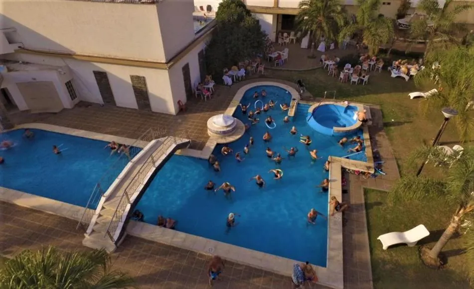 Swimming pool in City Hotel Termal