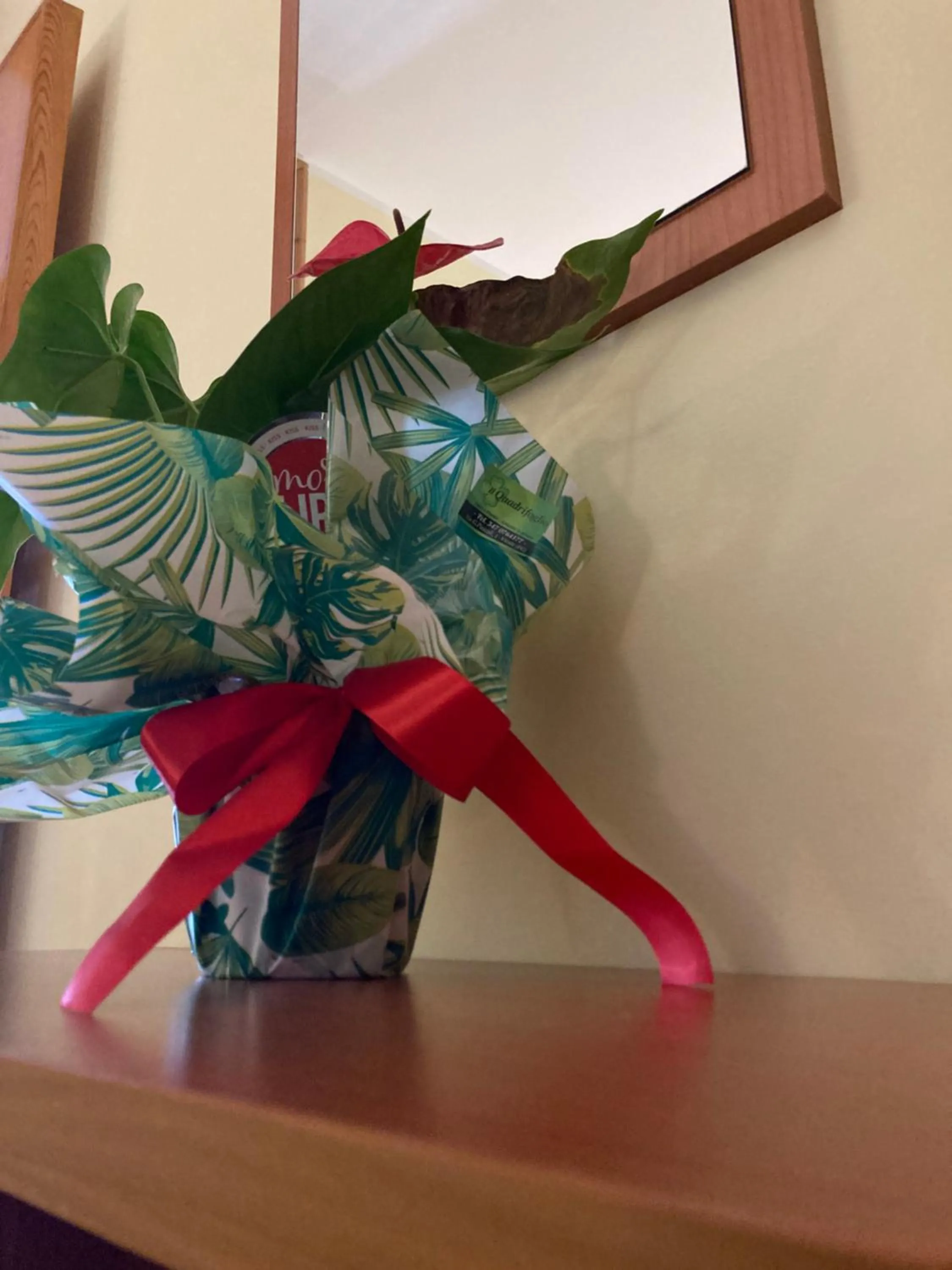 Decorative detail in Tiglio Vieste