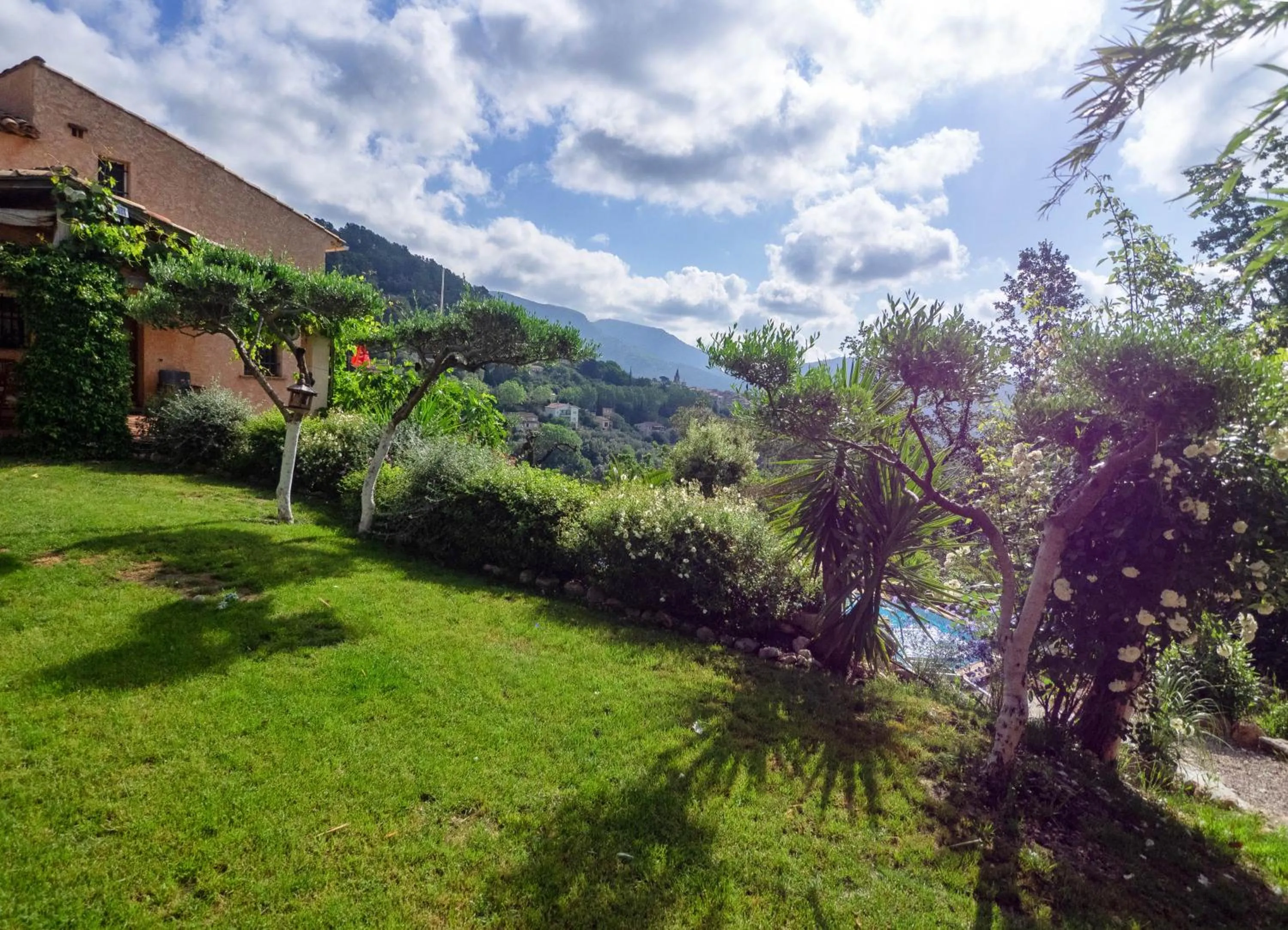 Garden in B&B L'Estuve provencale