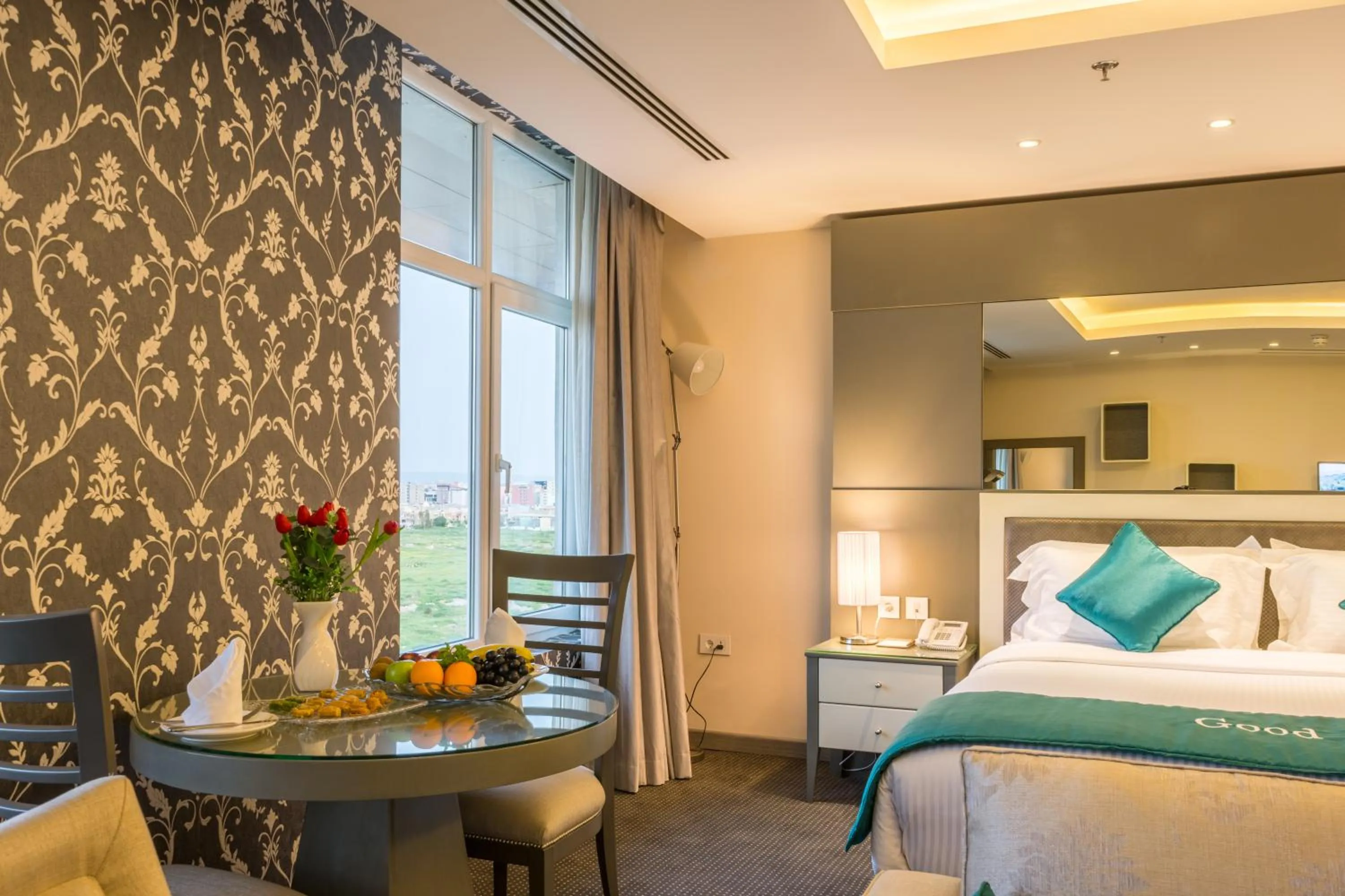 Photo of the whole room, Bed in La Roche Hotel