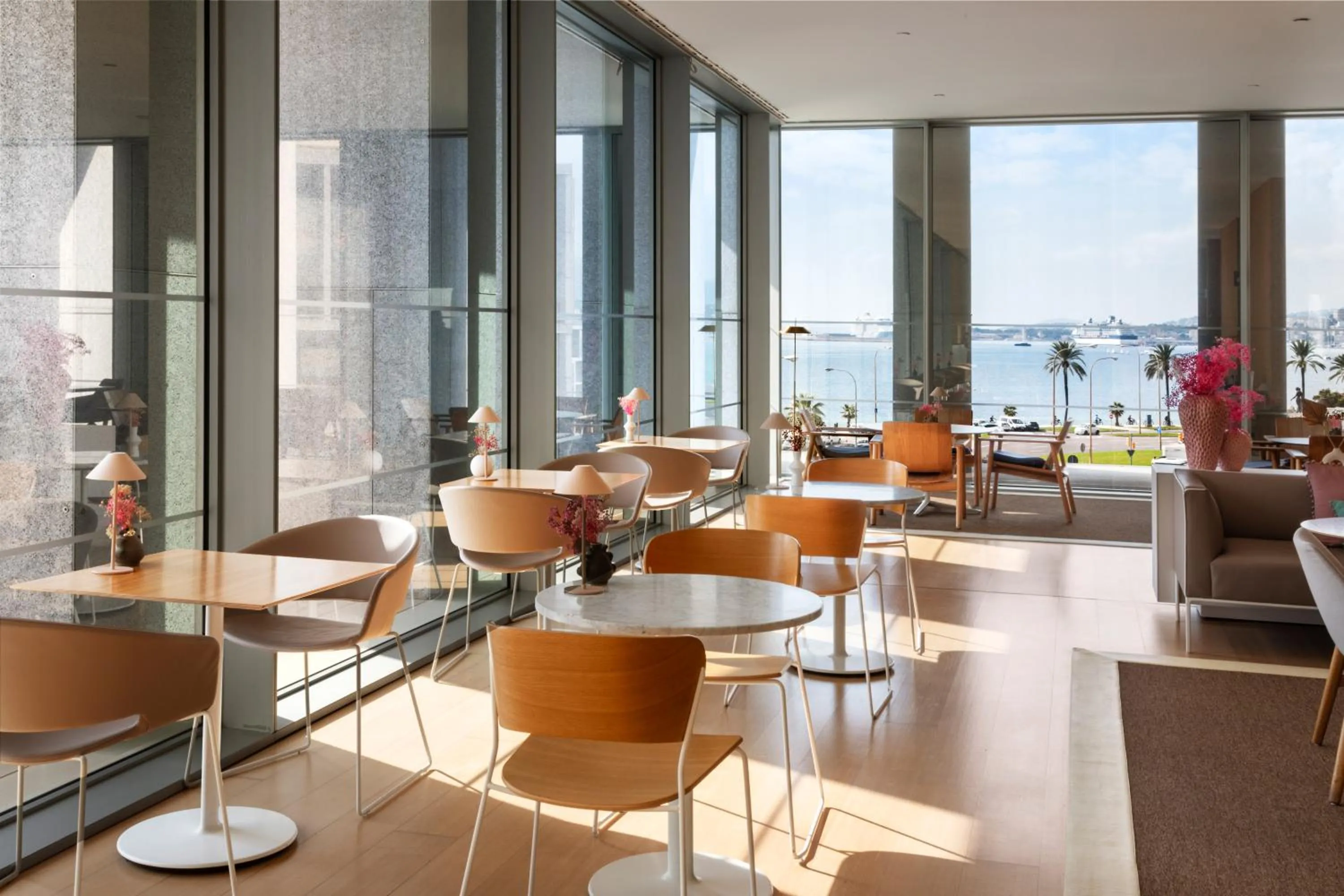 Restaurant/places to eat in Melia Palma Bay