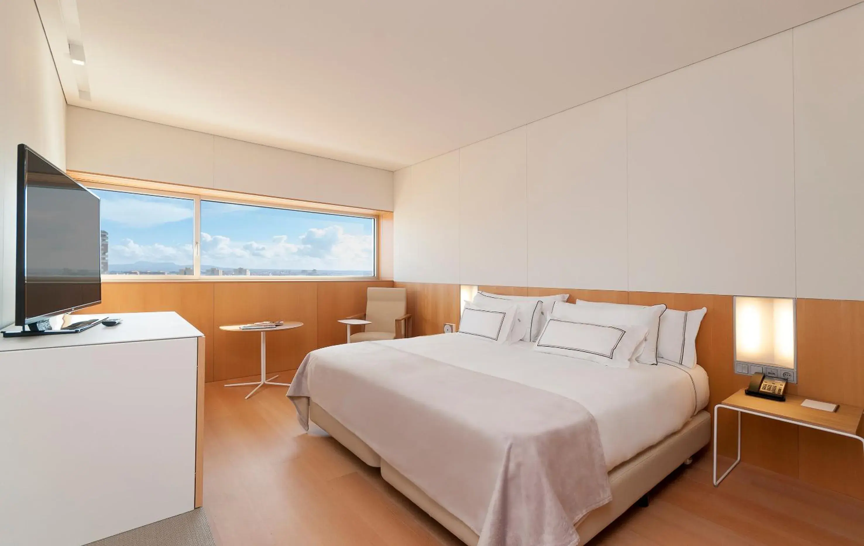 Photo of the whole room, Bed in Melia Palma Bay Photo of the whole room, Bed in Melia Palma Bay