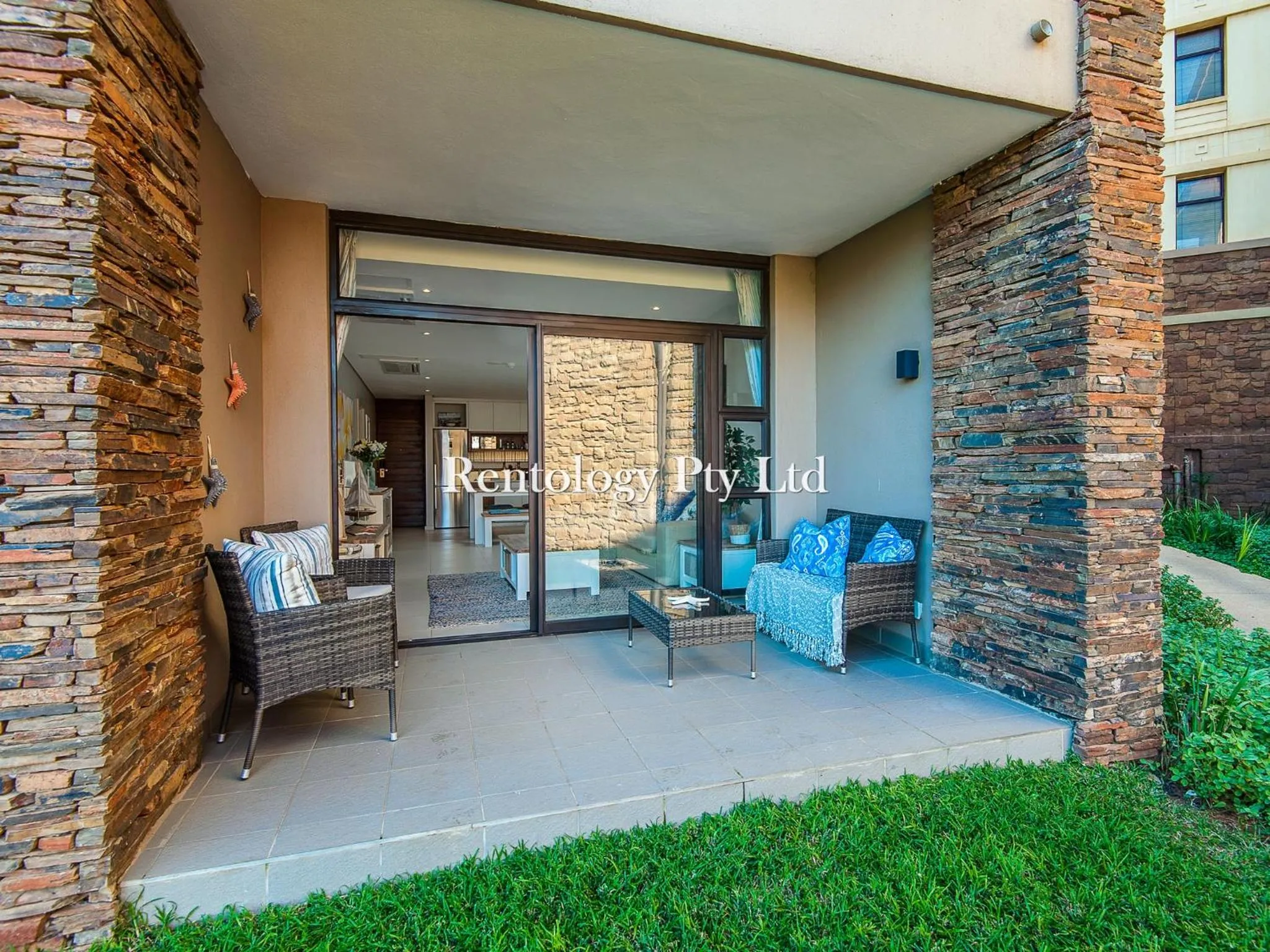 Patio in Beautiful 1 Bed Zimbali Suites with Garden