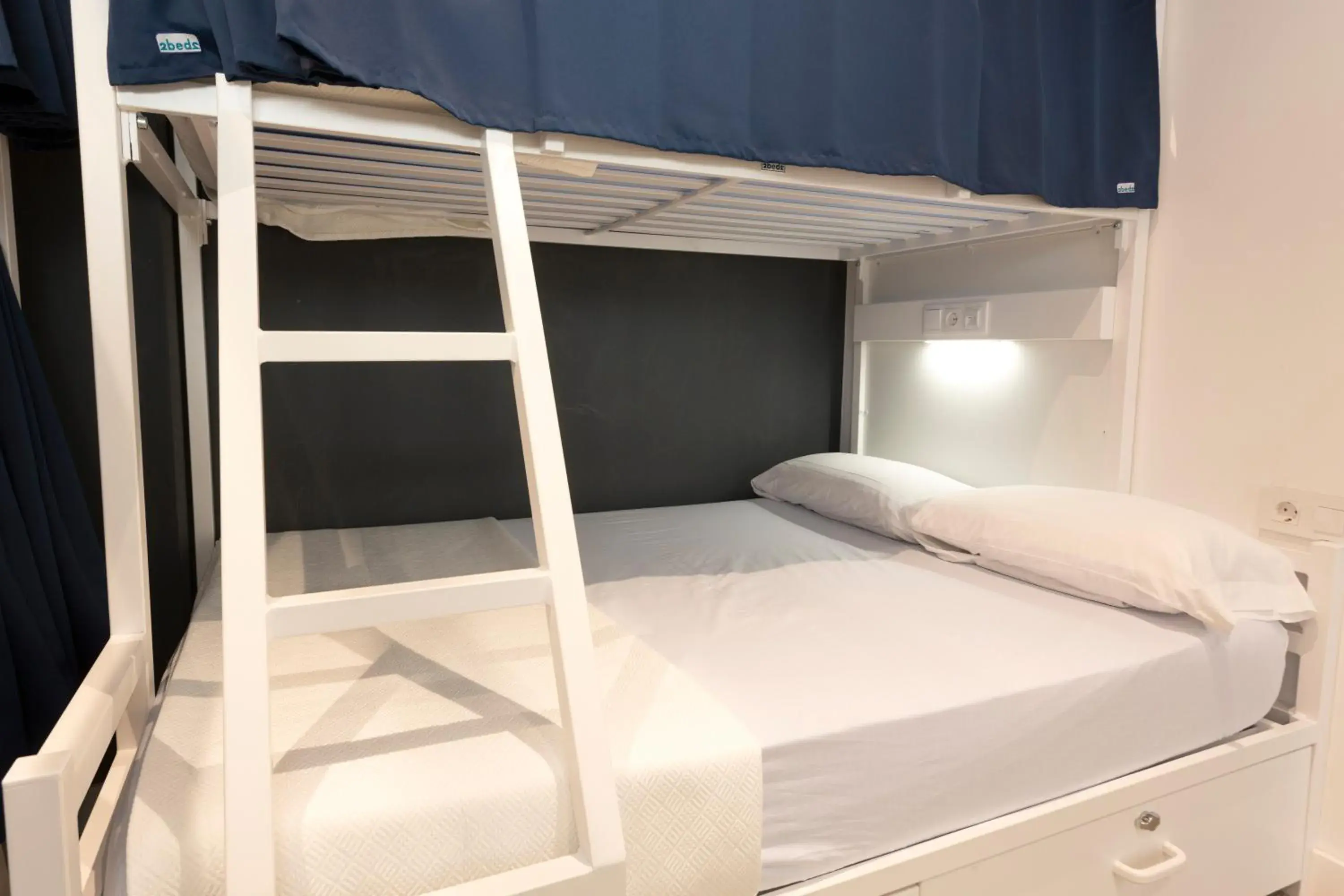 bunk bed, Bed in Malaga Stop Hostel AB bunk bed, Bed in Malaga Stop Hostel AB