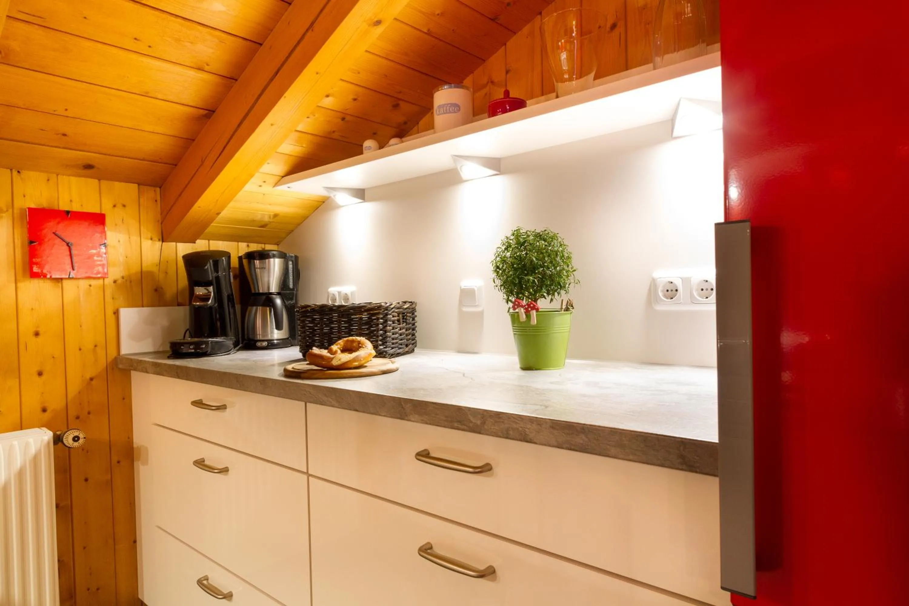 Kitchen or kitchenette in Ferienwohnungen Alpentraum - Landhaus am Bächle