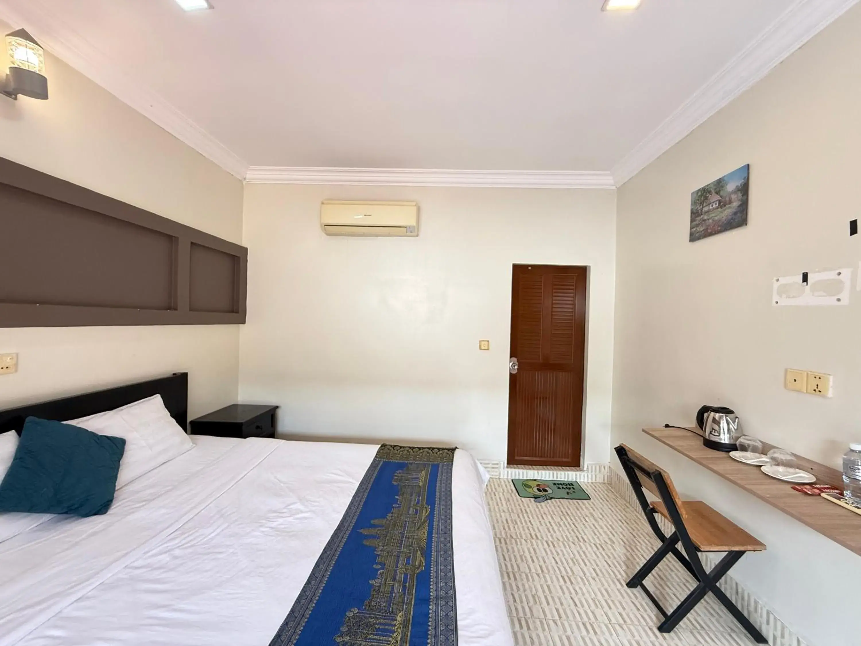 Bed in Hello Kampot Resort Bed in Hello Kampot Resort