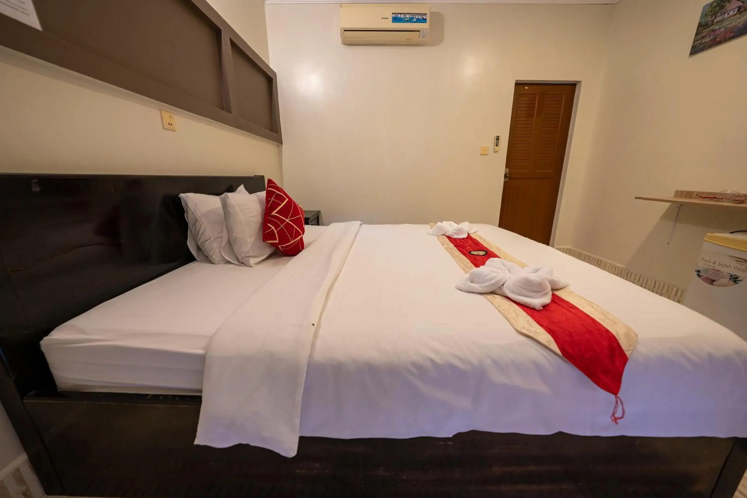 Bed in Hello Kampot Resort Bed in Hello Kampot Resort